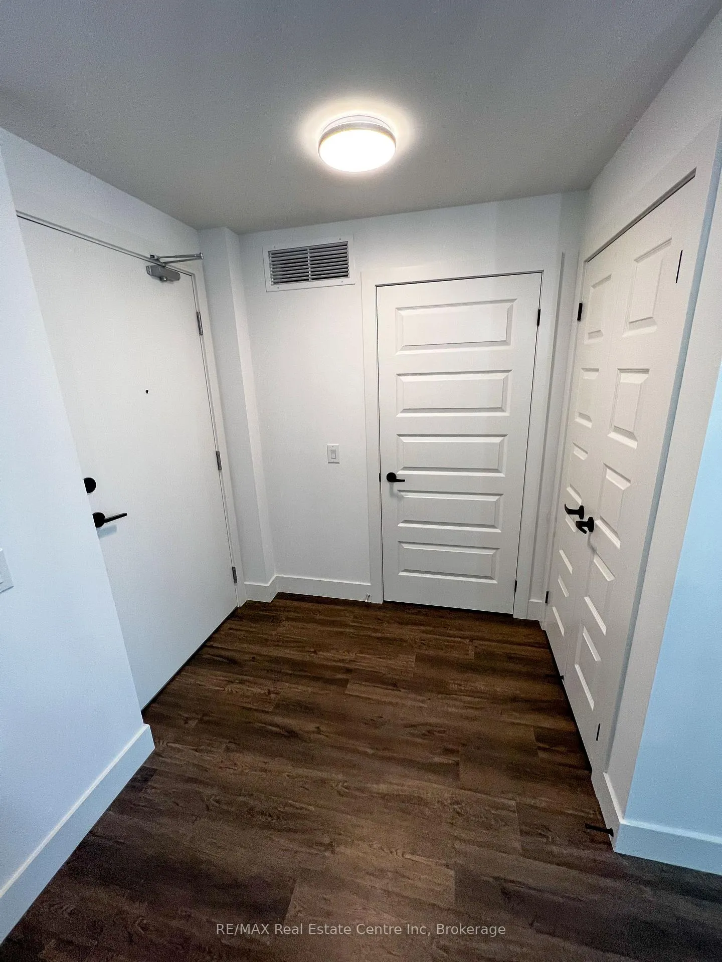 Photo 2 of Unit 602, 26 Lowes Road W, Guelph, Clairfields/Hanlon Business Park — HOMEH