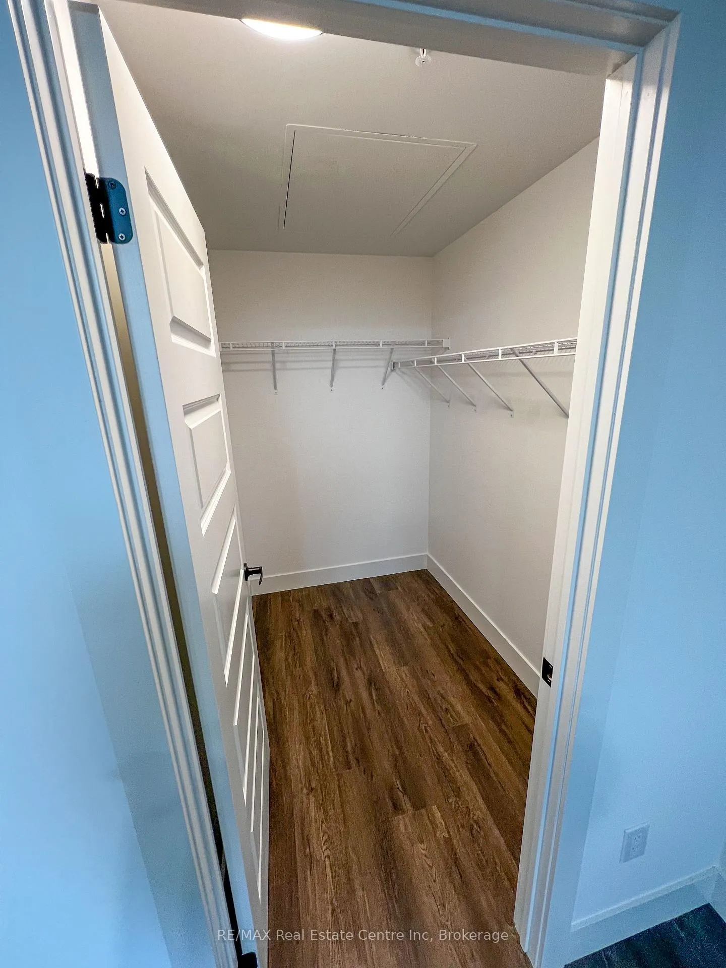 Photo 15 of Unit 602, 26 Lowes Road W, Guelph, Clairfields/Hanlon Business Park — HOMEH