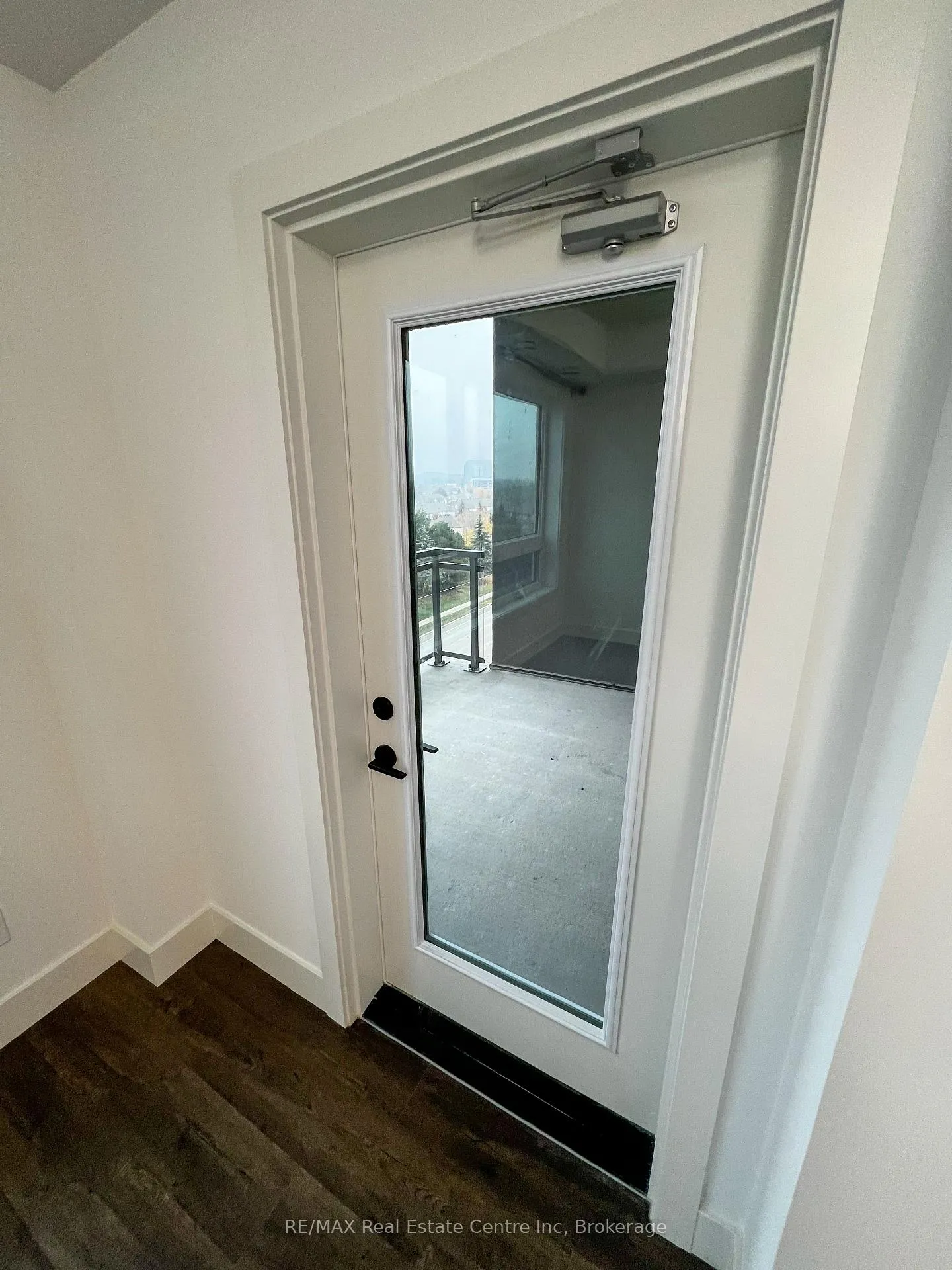 Photo 18 of Unit 602, 26 Lowes Road W, Guelph, Clairfields/Hanlon Business Park — HOMEH