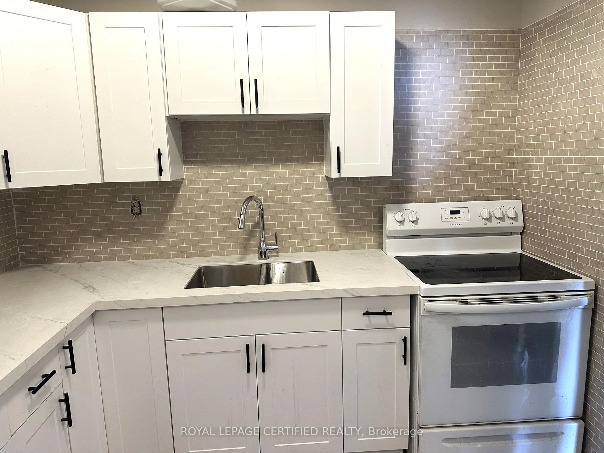 Photo 4 of Unit 208, 380 Dixon Road, Etobicoke, Kingsview Village-The Westway — HOMEH