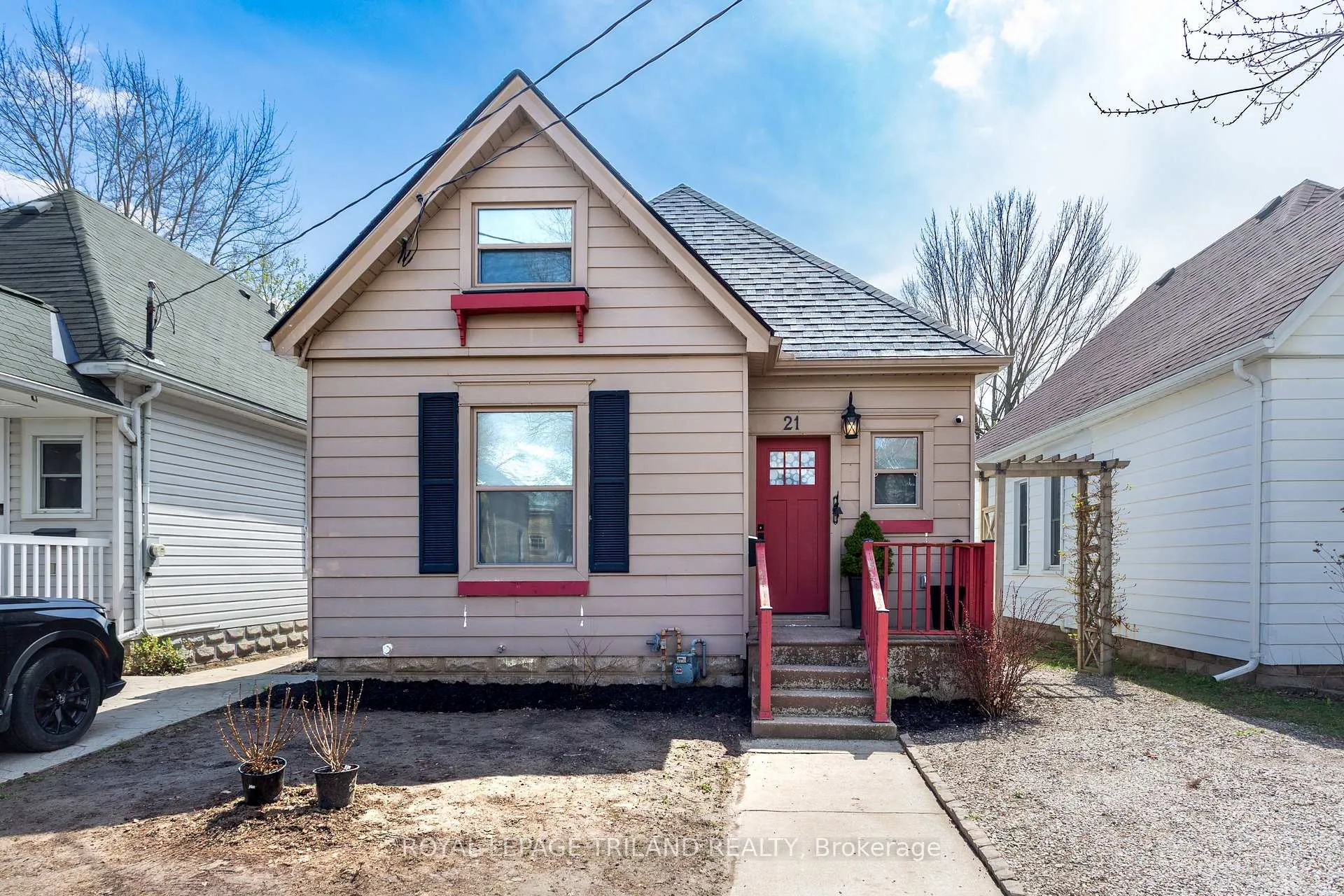 Photo 1 of 21 Maple Street, St. Thomas — HOMEH