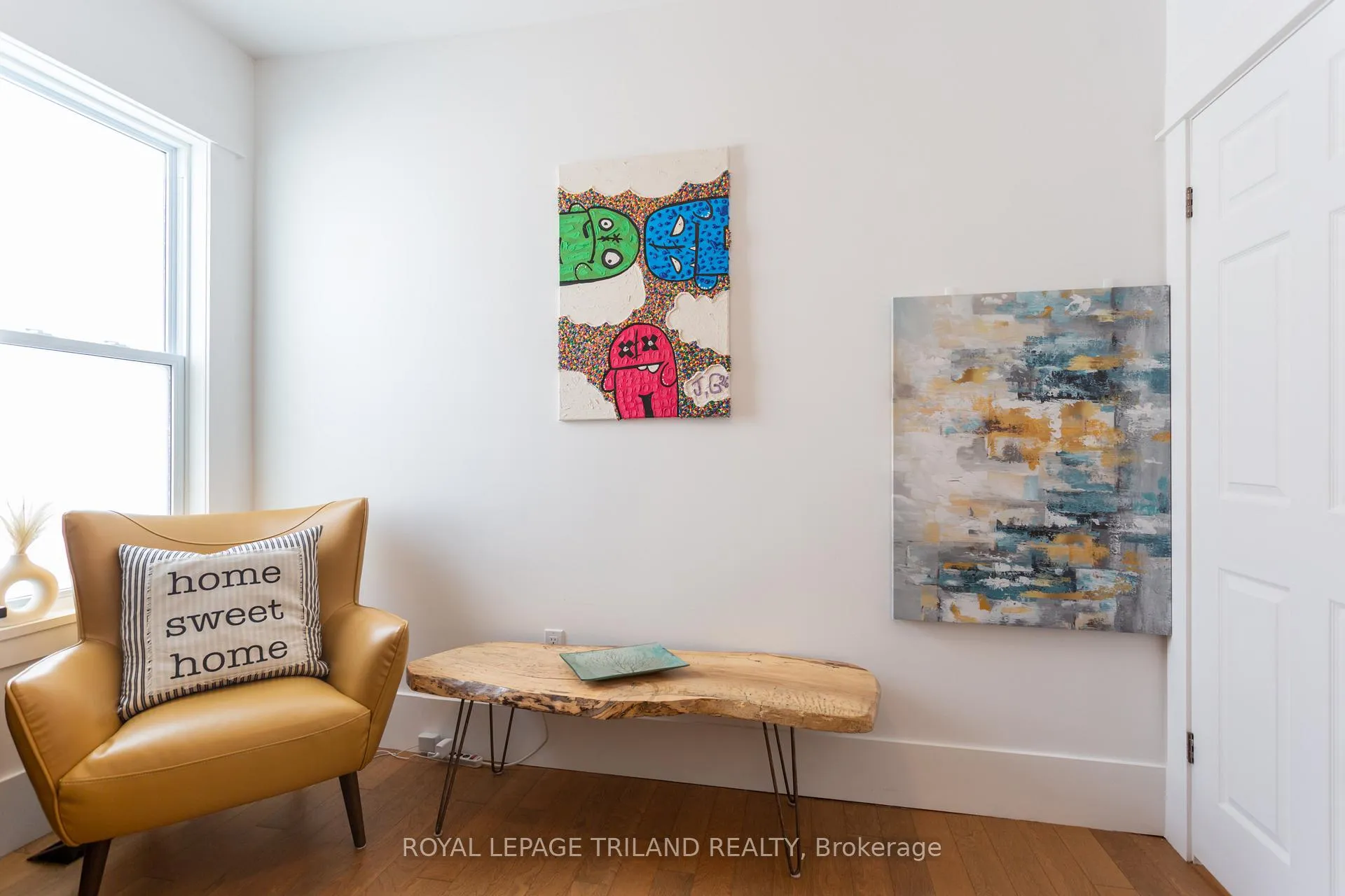 Photo 7 of 21 Maple Street, St. Thomas — HOMEH