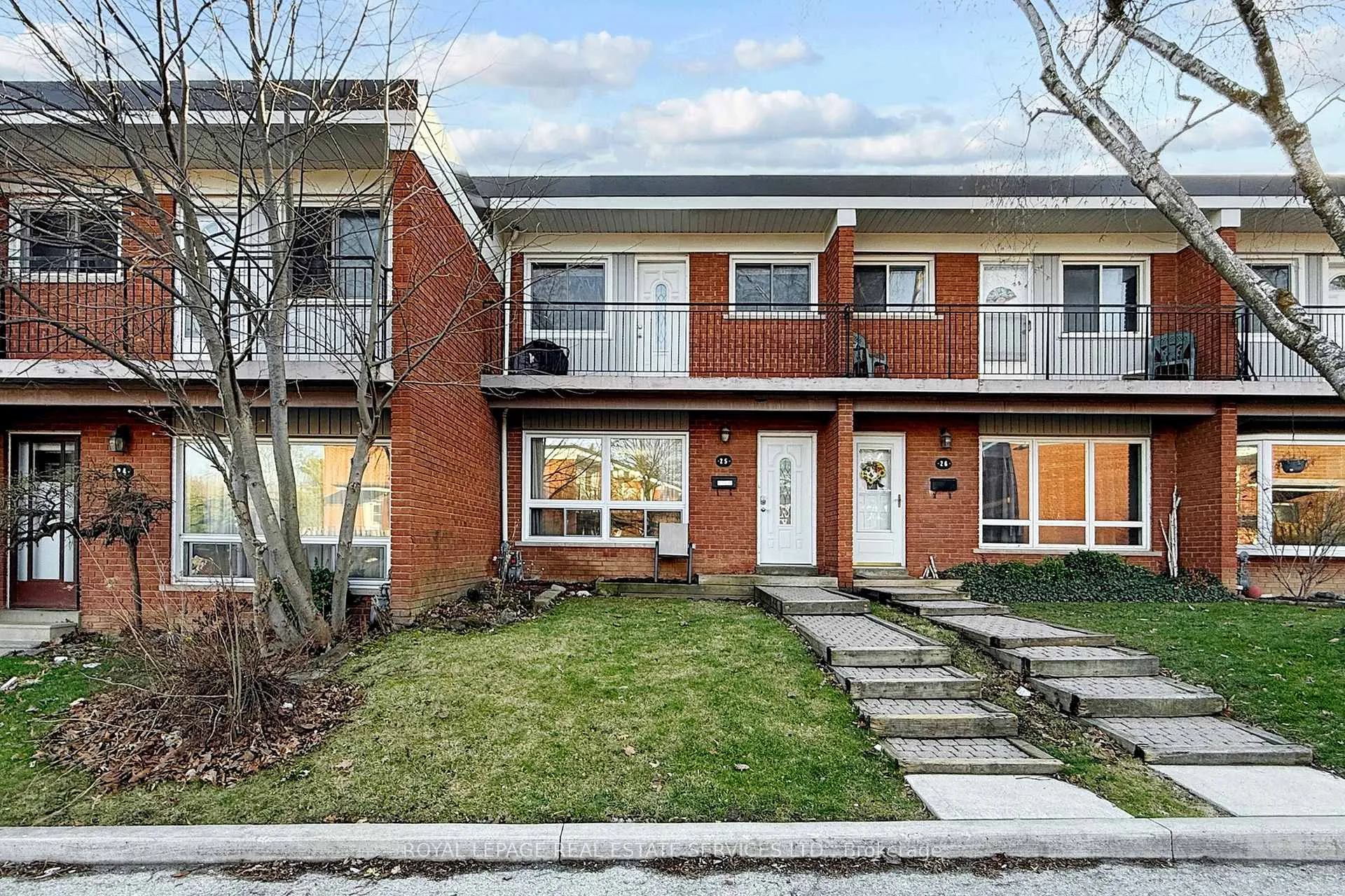 Front of Unit 25, 3001 Centennial Drive