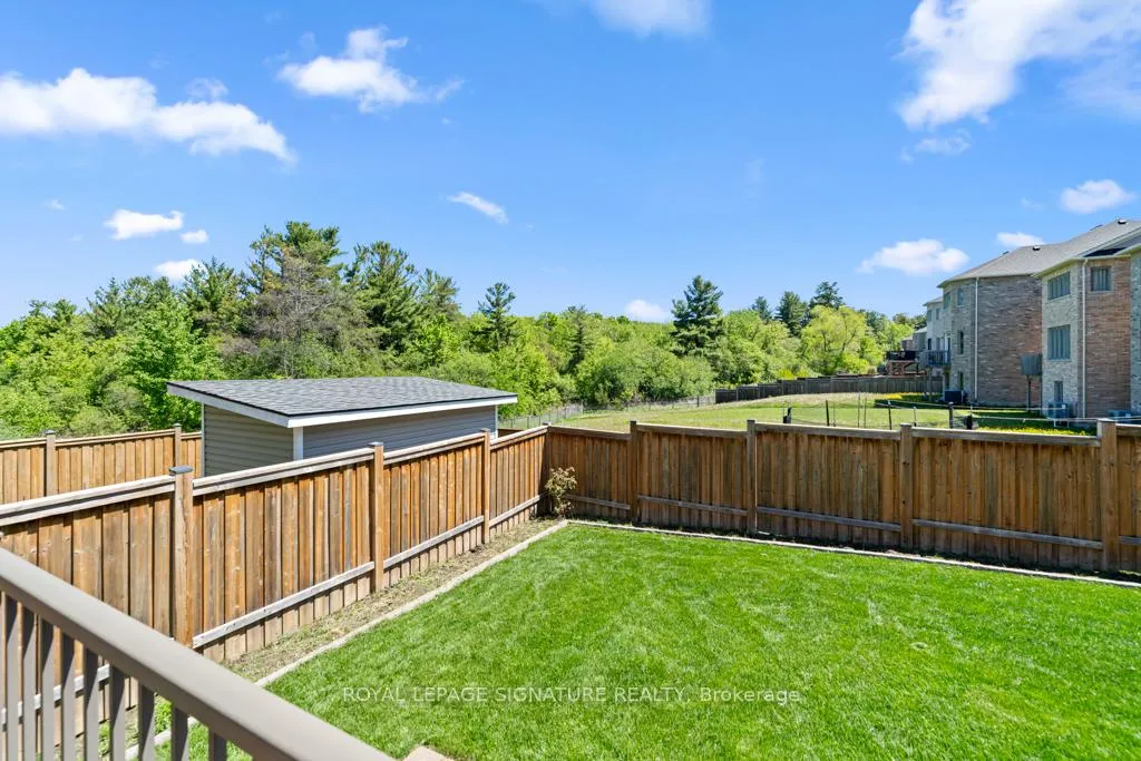 Photo 29 of 237 William Graham Drive, Aurora, Rural Aurora — HOMEH