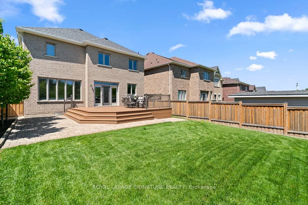 Photo 31 of 237 William Graham Drive, Aurora, Rural Aurora — HOMEH