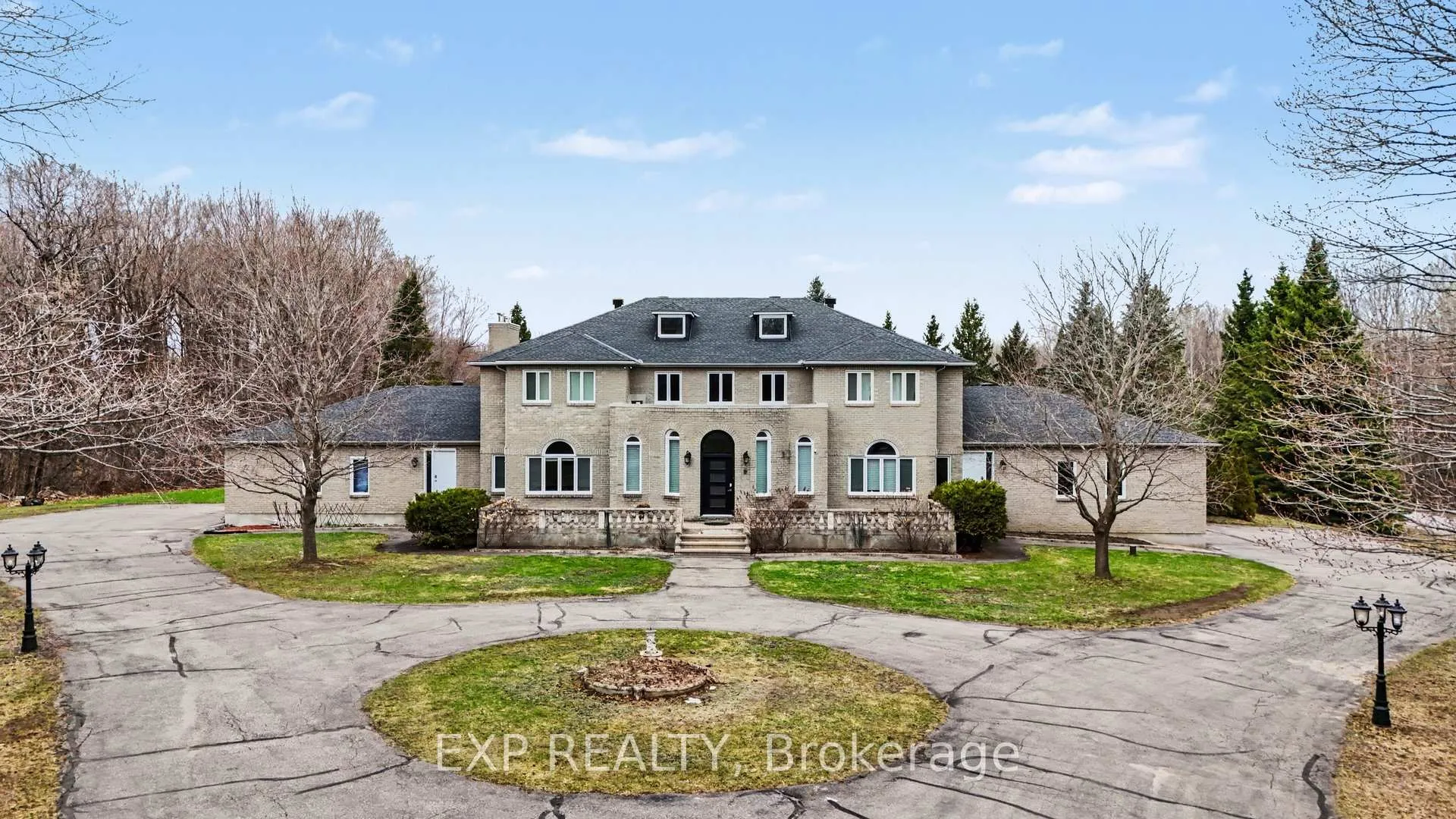 Photo 2 of 5749 Knights Drive, Ottawa, Manotick East to Manotick Station — HOMEH