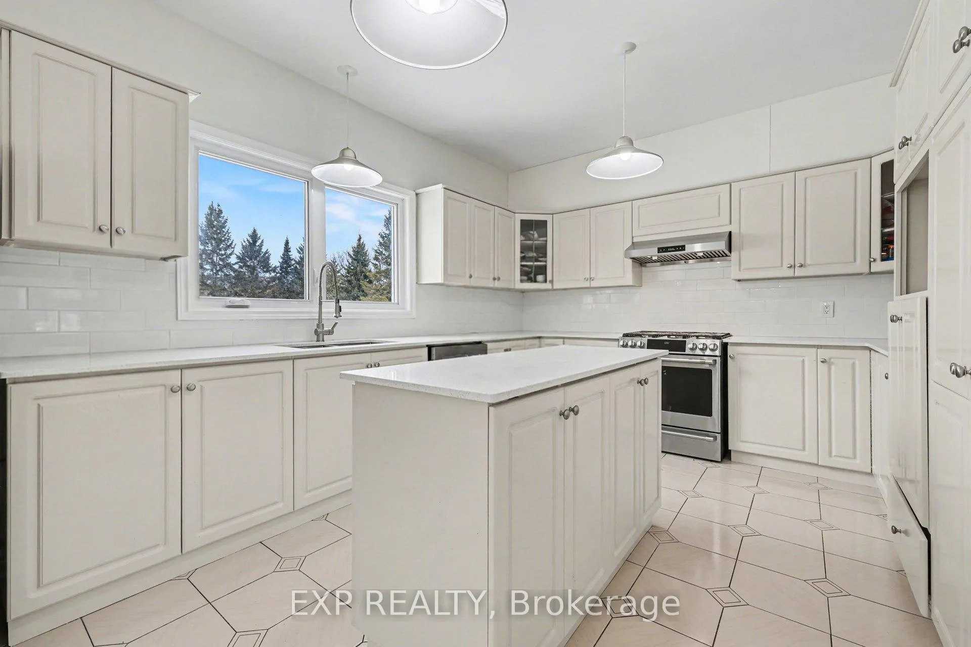 Photo 11 of 5749 Knights Drive, Ottawa, Manotick East to Manotick Station — HOMEH