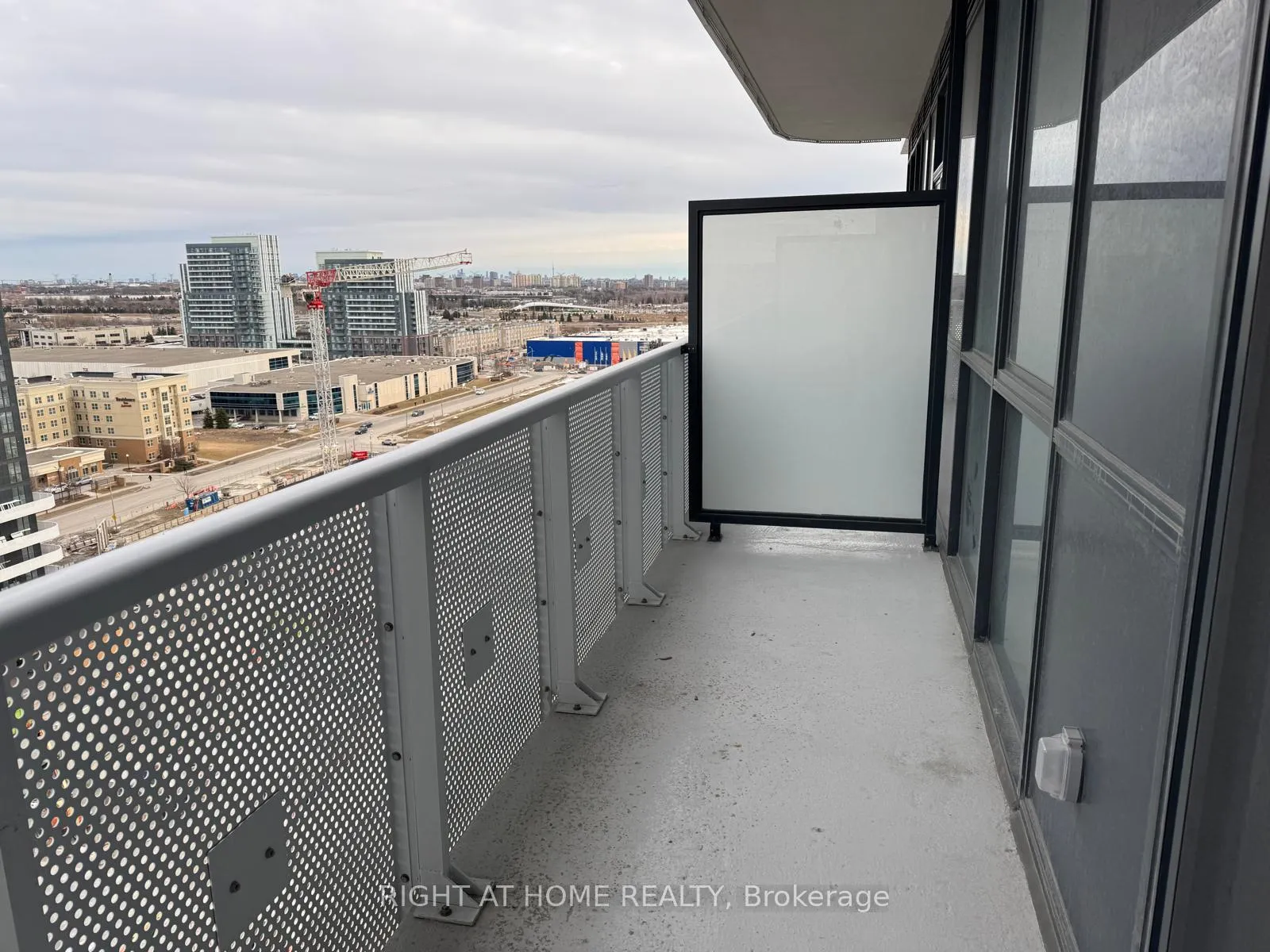 Photo 13 of Unit 1601, 225 Commerce Street, Vaughan, Vaughan Corporate Centre — HOMEH