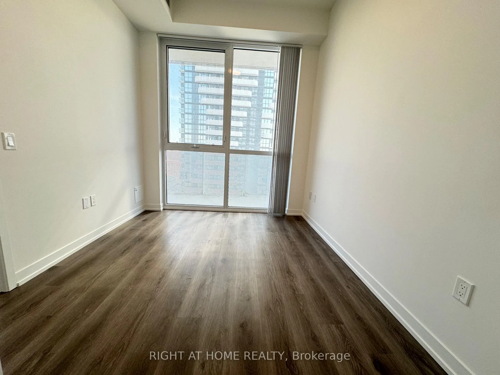 Photo 14 of Unit 1601, 225 Commerce Street, Vaughan, Vaughan Corporate Centre — HOMEH