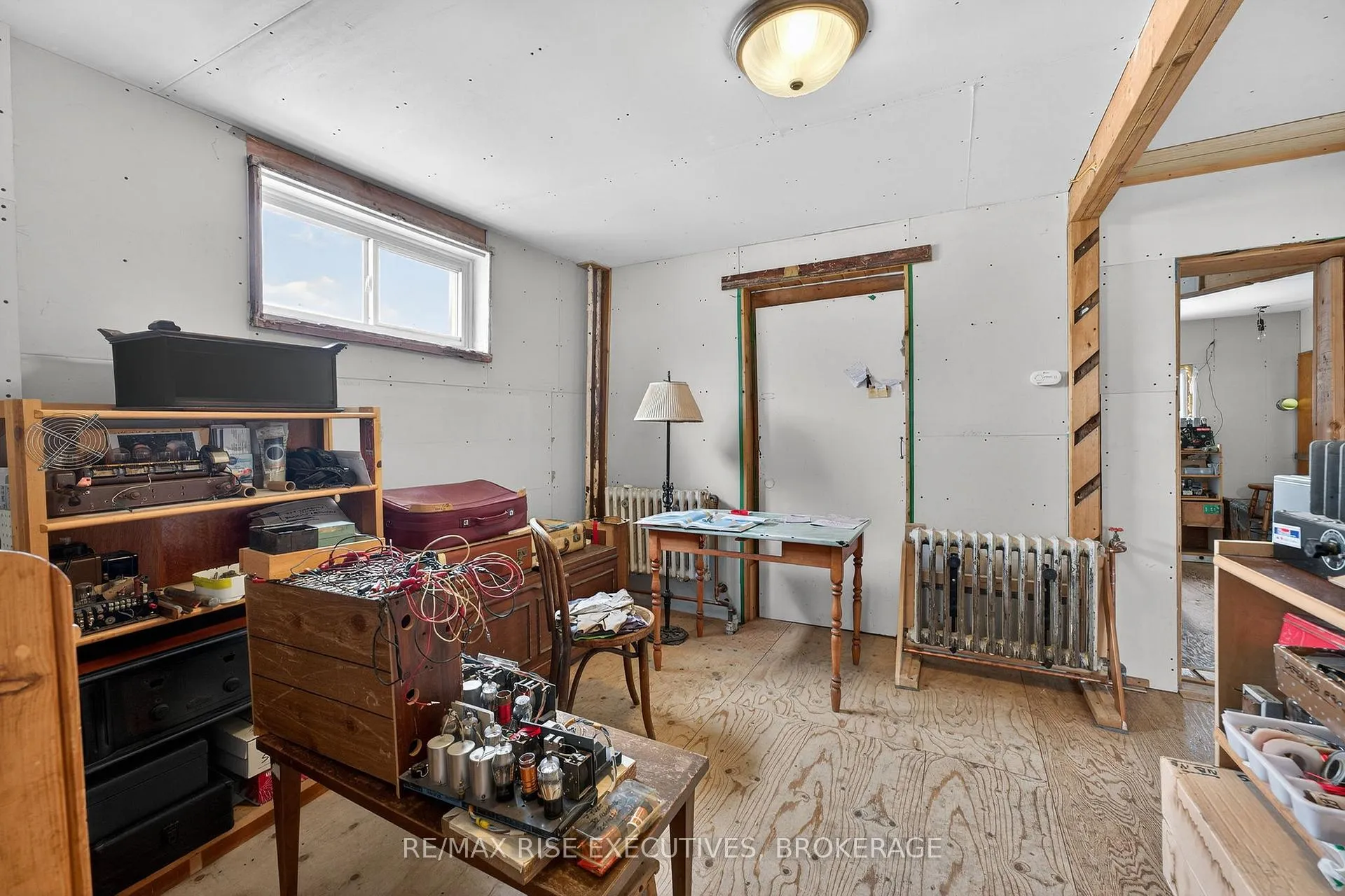Photo 12 of 207 Concession Street, Kingston, East of Sir John A. Blvd — HOMEH