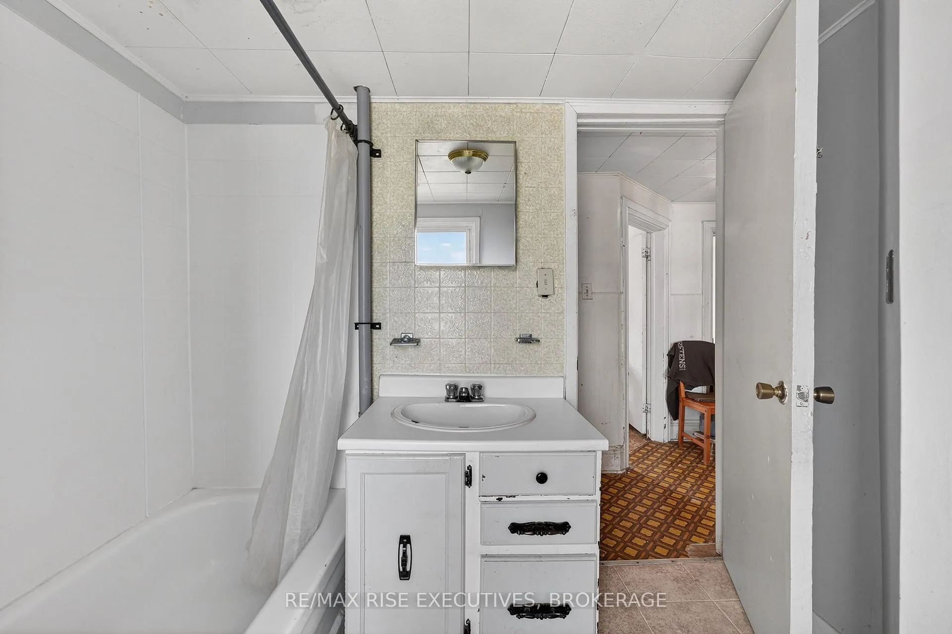 Photo 25 of 207 Concession Street, Kingston, East of Sir John A. Blvd — HOMEH