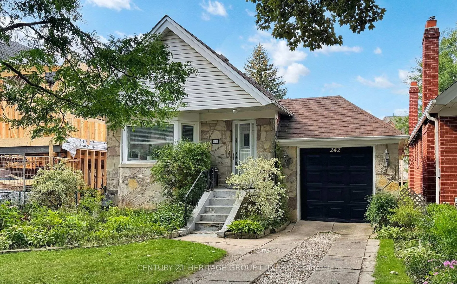Photo 1 of 242 Joicey Boulevard, Toronto, Bedford Park-Nortown — HOMEH