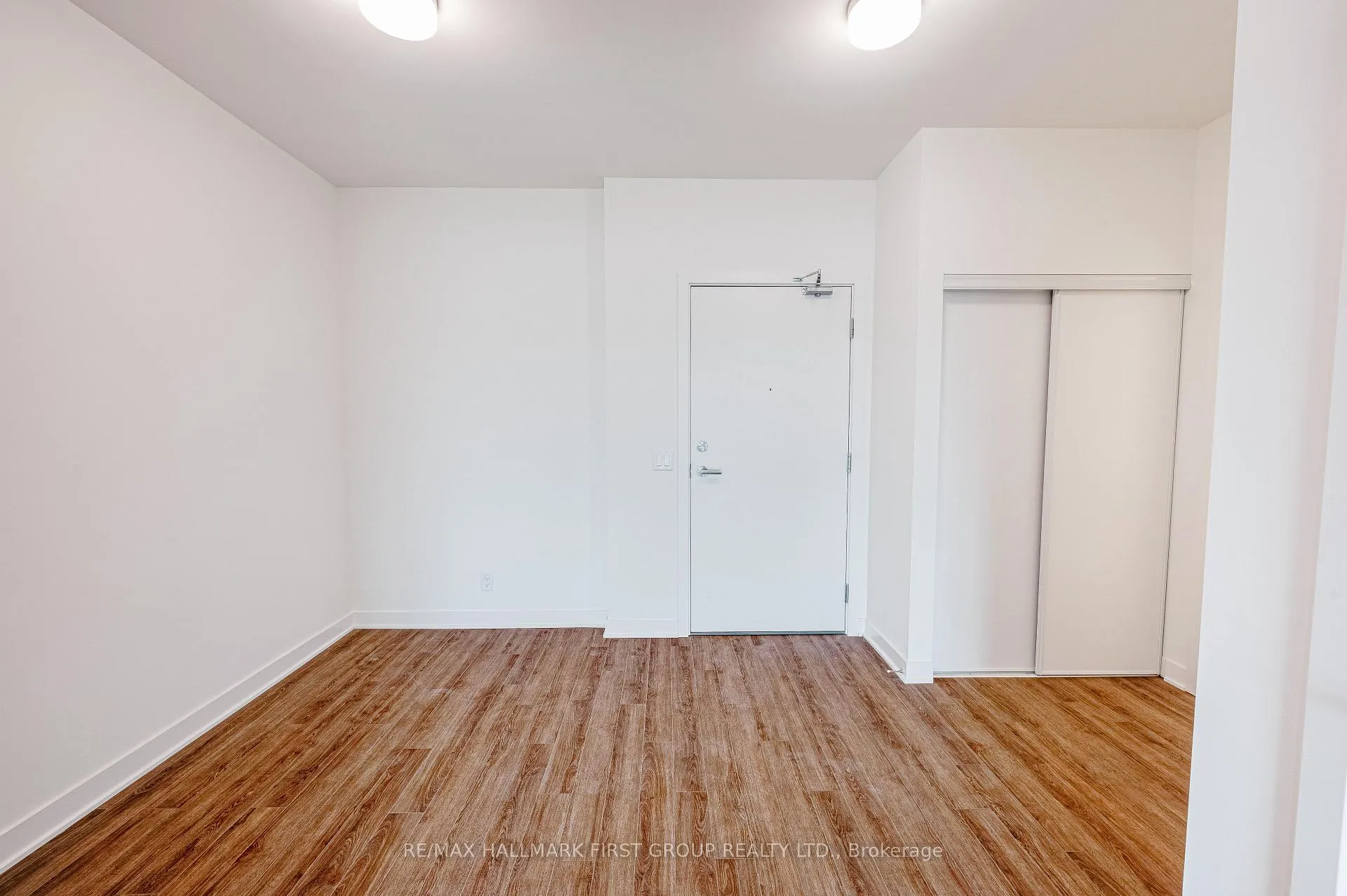 Photo 3 of Unit 517, 51 Clarington Boulevard, Clarington, Bowmanville — HOMEH