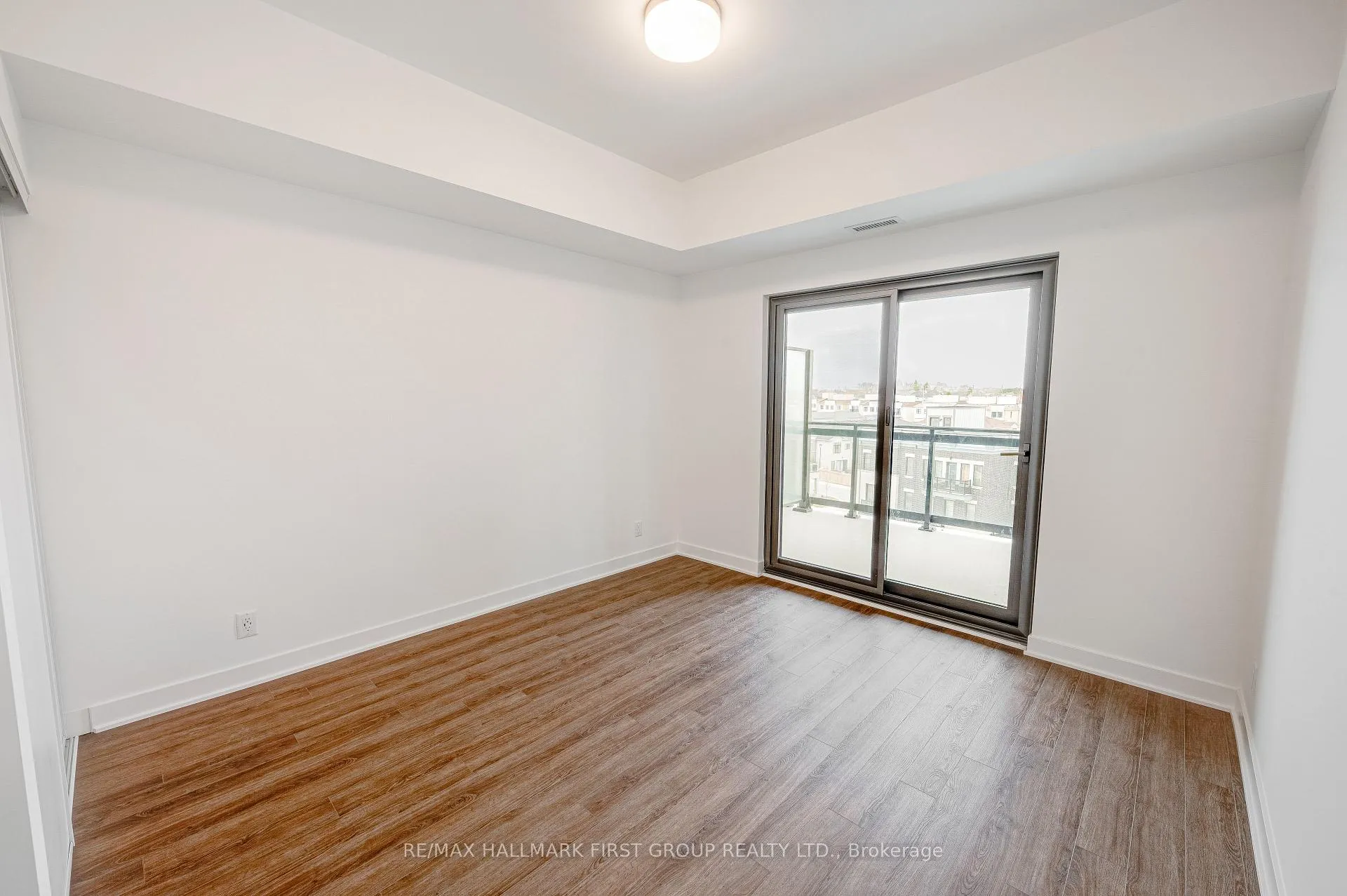 Photo 5 of Unit 517, 51 Clarington Boulevard, Clarington, Bowmanville — HOMEH