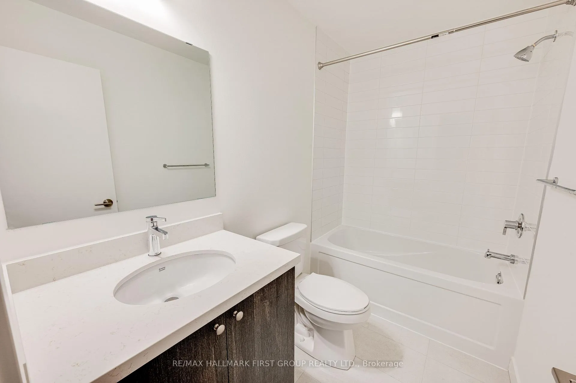 Photo 13 of Unit 517, 51 Clarington Boulevard, Clarington, Bowmanville — HOMEH