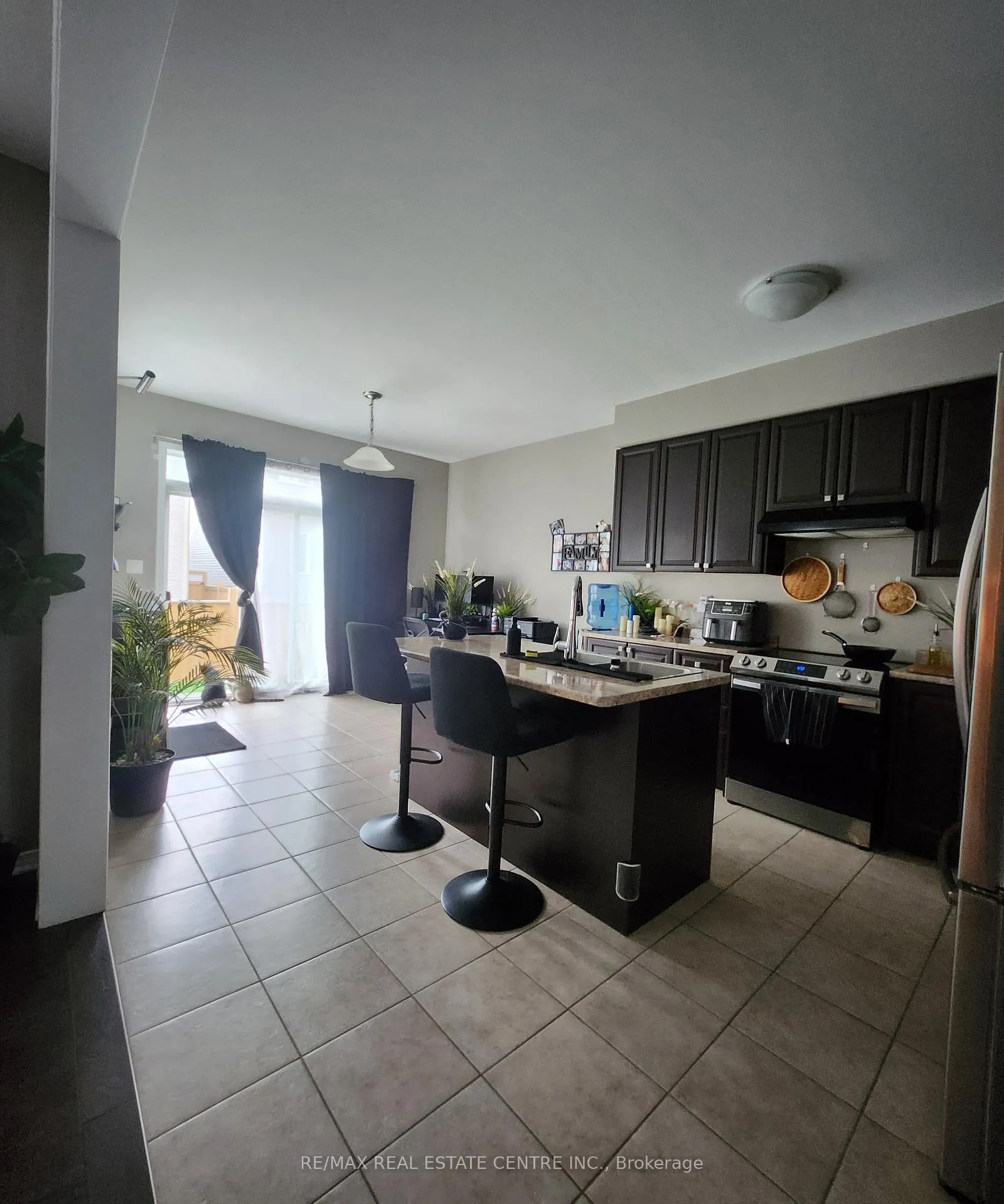 Photo 5 of 24 Armes Street, Hamilton, Binbrook — HOMEH