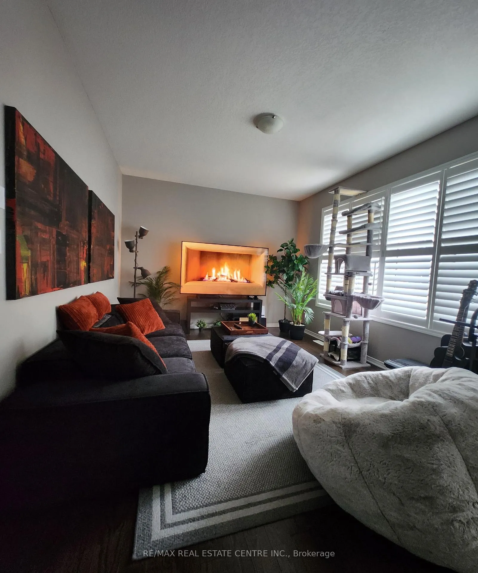 Photo 7 of 24 Armes Street, Hamilton, Binbrook — HOMEH
