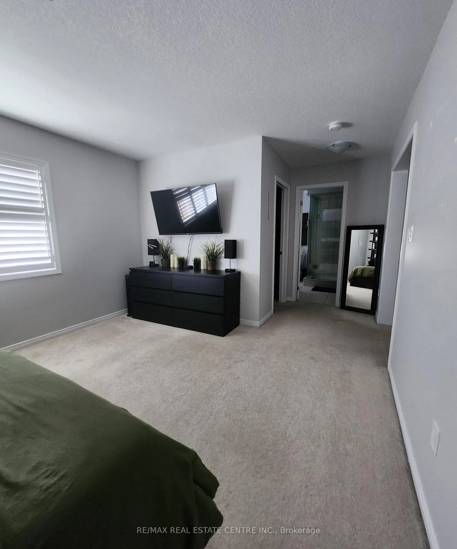 Photo 9 of 24 Armes Street, Hamilton, Binbrook — HOMEH