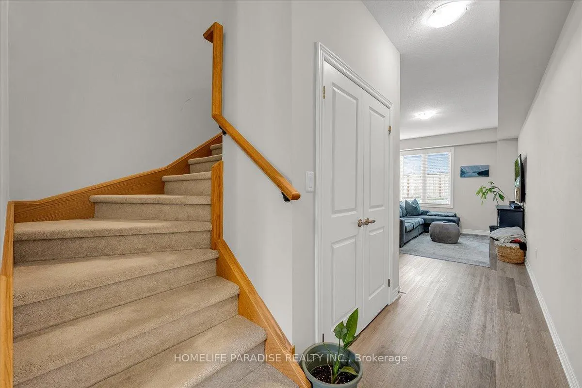 Photo 8 of 87 Pinot Crescent, Hamilton, Fruitland — HOMEH