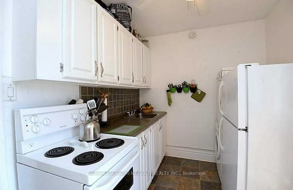 Photo 16 of 309 Mary Street, Hamilton, Beasley — HOMEH