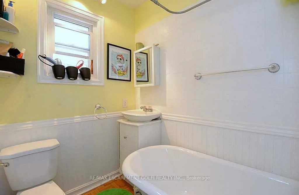 Photo 18 of 309 Mary Street, Hamilton, Beasley — HOMEH