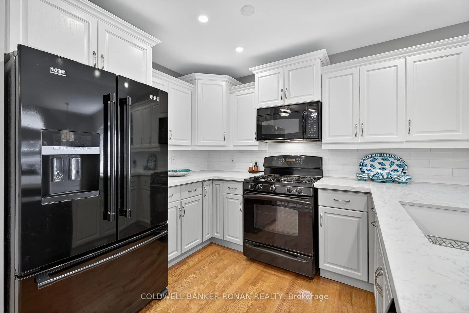 Photo 10 of Unit 9, 142 Bella Vista Trail, New Tecumseth, Rural New Tecumseth — HOMEH