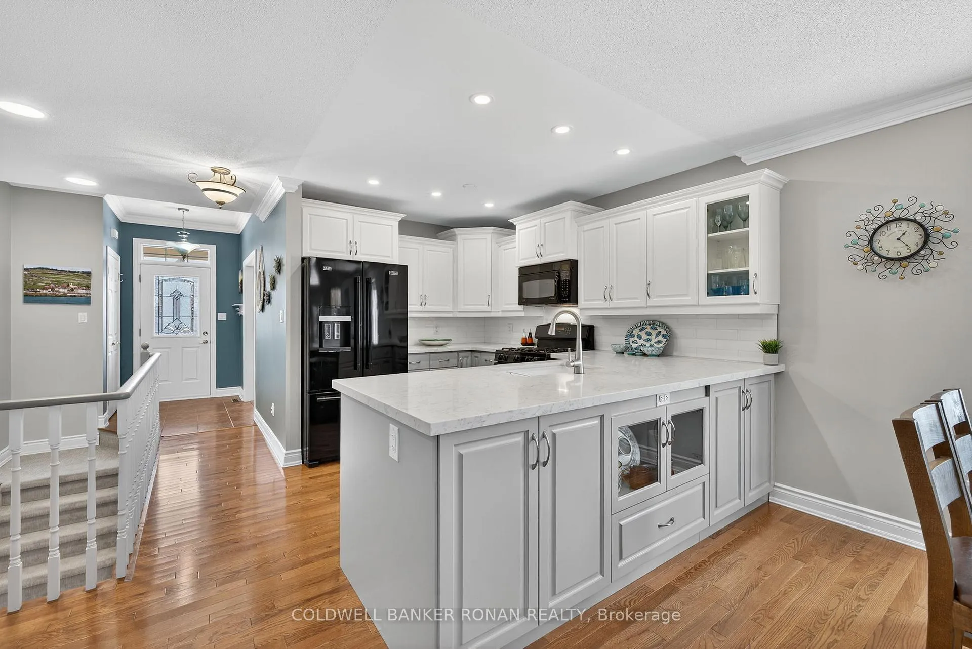 Photo 13 of Unit 9, 142 Bella Vista Trail, New Tecumseth, Rural New Tecumseth — HOMEH