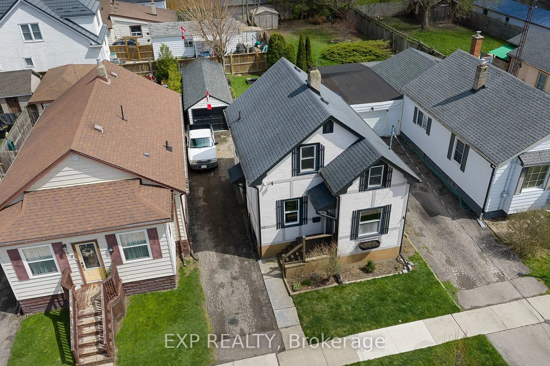 Photo 3 of 62 Rolls Avenue, St. Catharines, Fairview — HOMEH