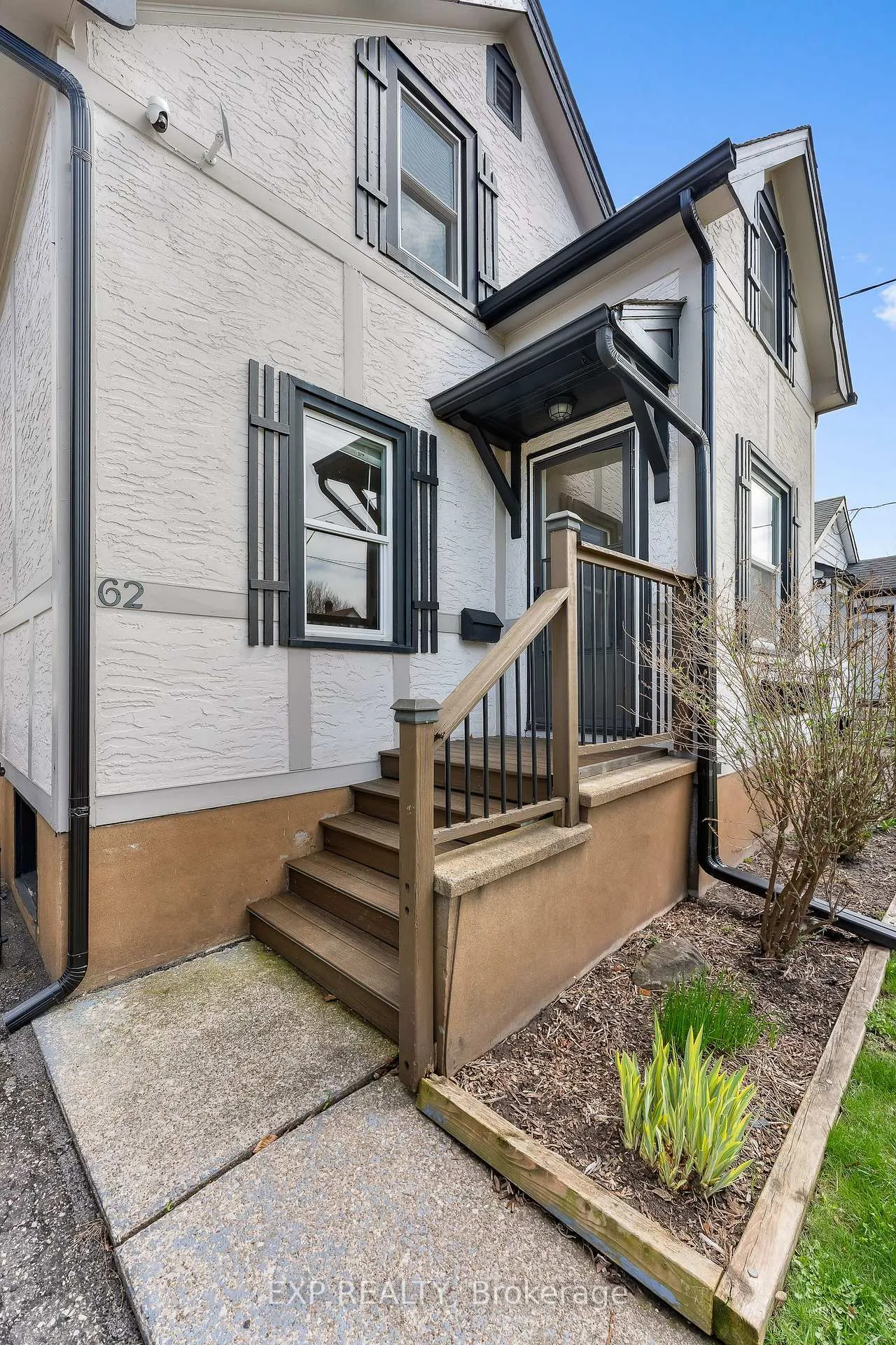 Photo 4 of 62 Rolls Avenue, St. Catharines, Fairview — HOMEH
