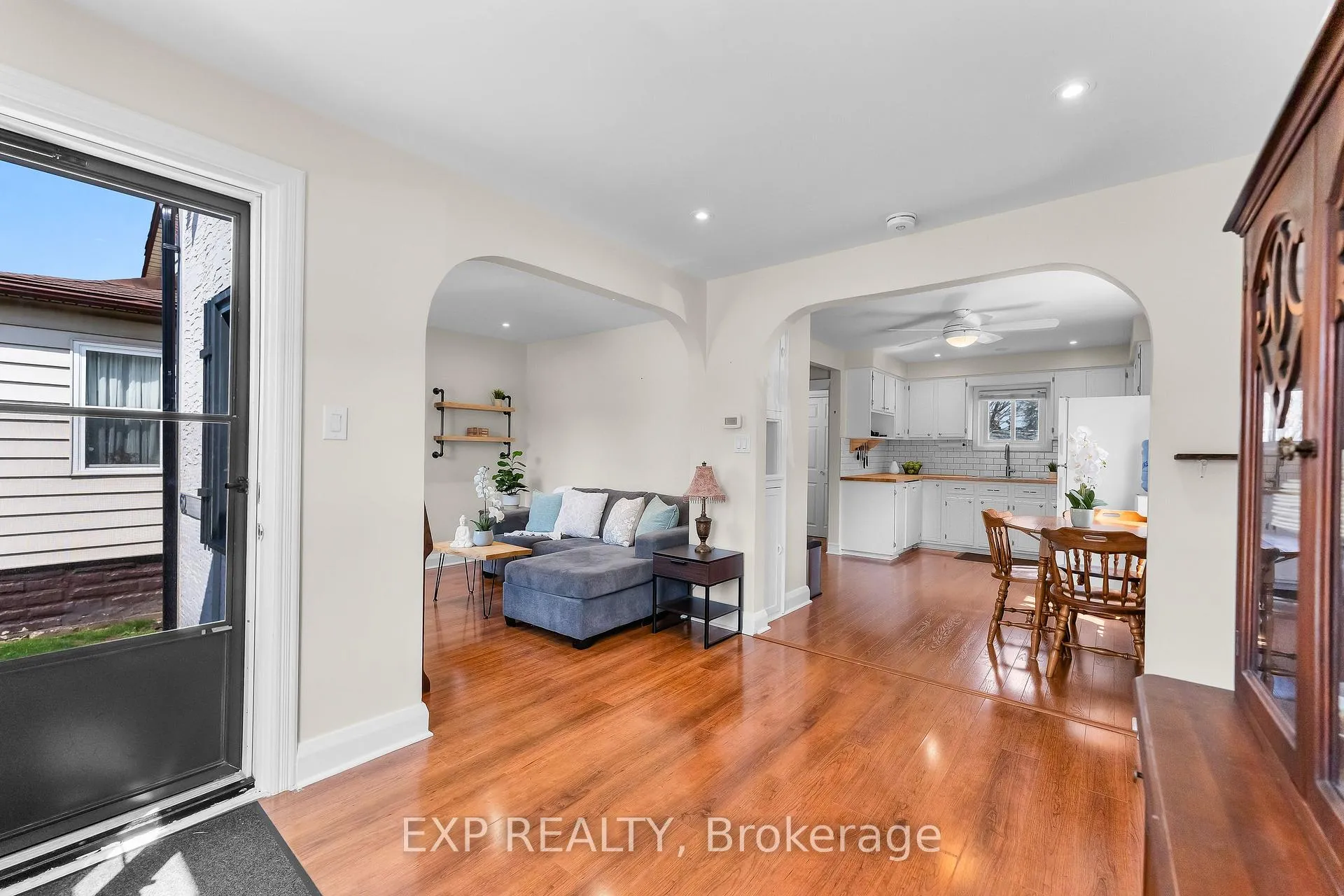 Photo 6 of 62 Rolls Avenue, St. Catharines, Fairview — HOMEH