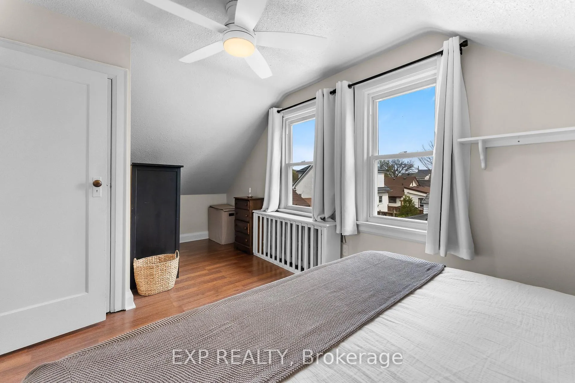 Photo 19 of 62 Rolls Avenue, St. Catharines, Fairview — HOMEH