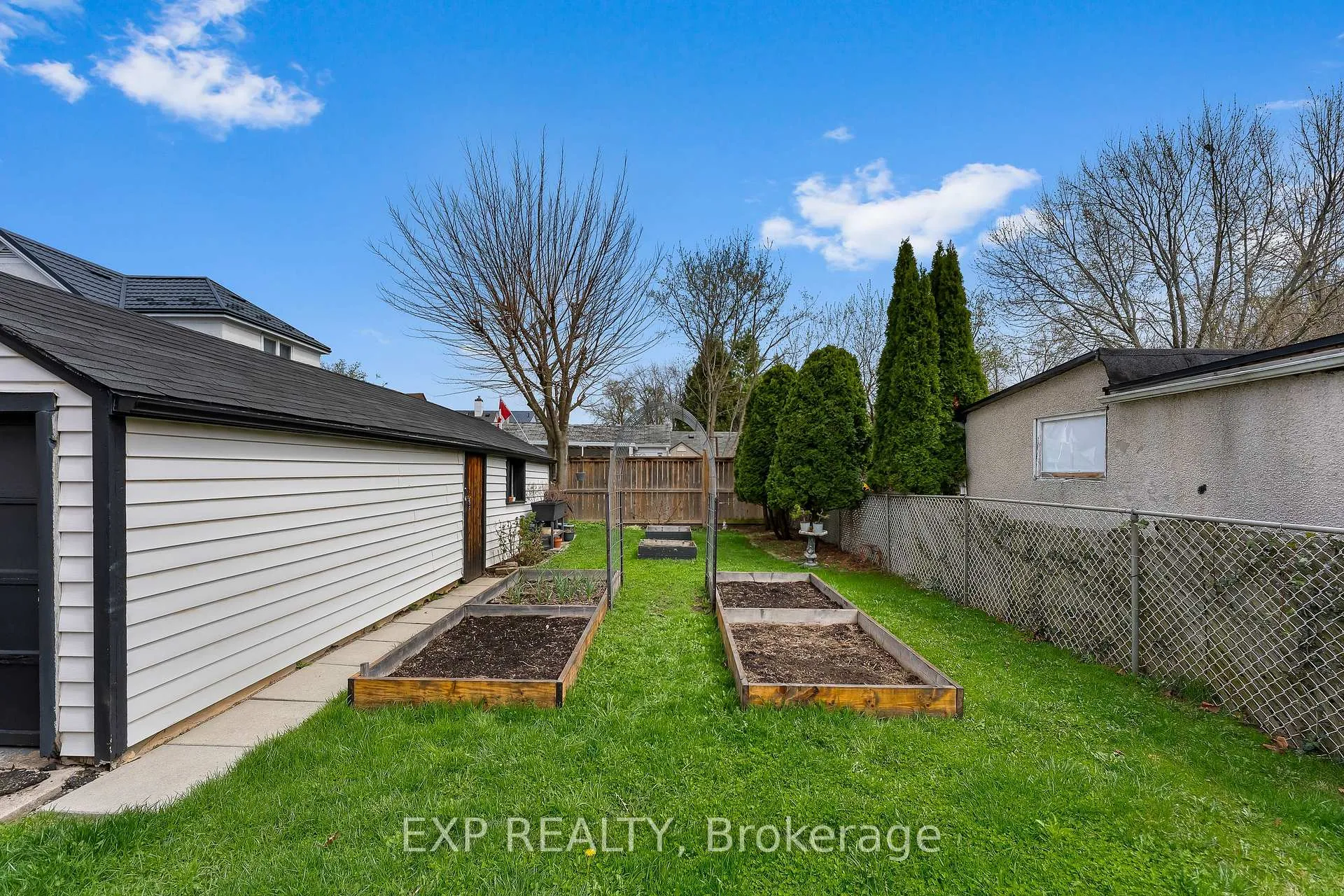 Photo 25 of 62 Rolls Avenue, St. Catharines, Fairview — HOMEH