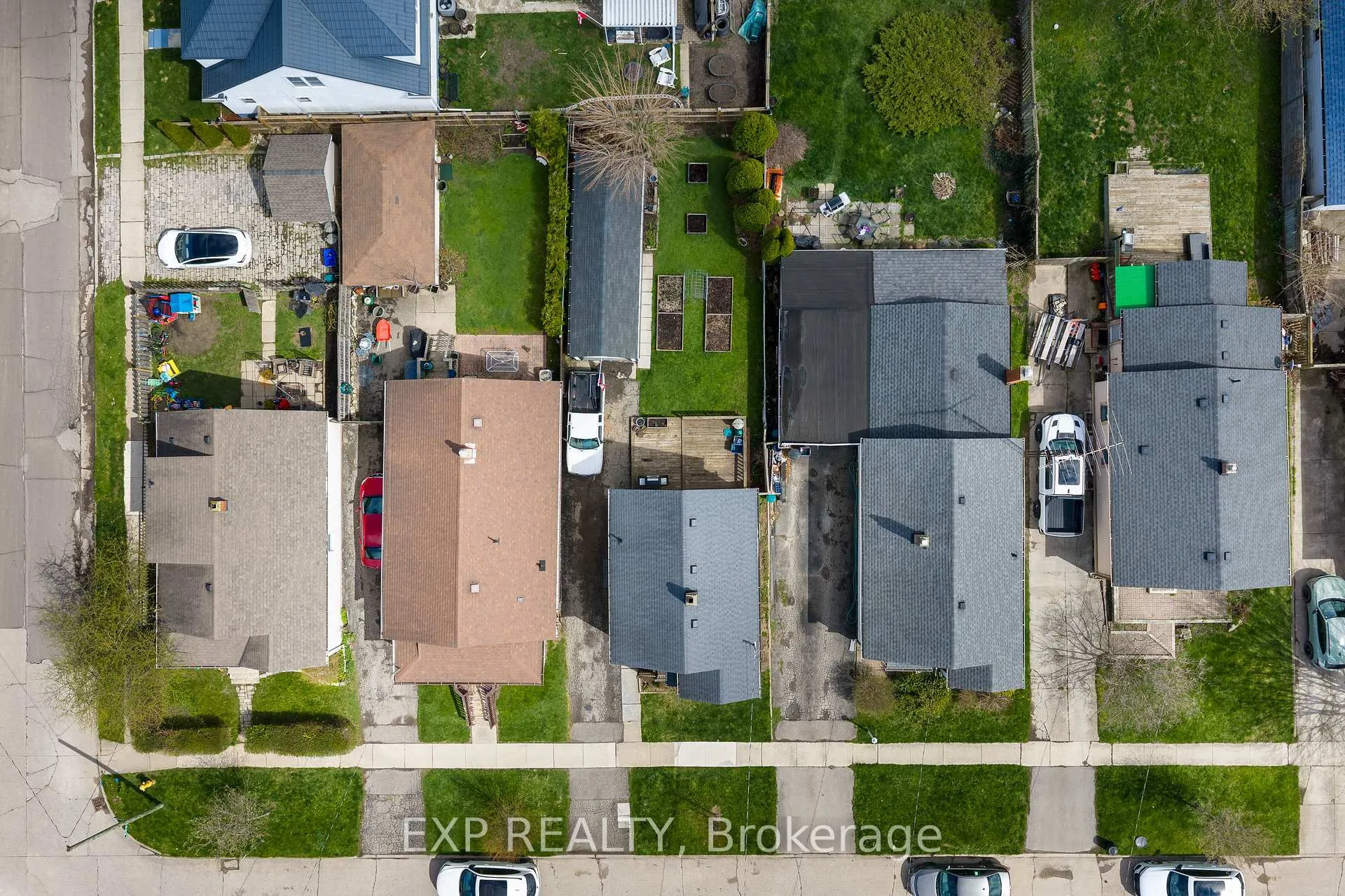 Photo 28 of 62 Rolls Avenue, St. Catharines, Fairview — HOMEH