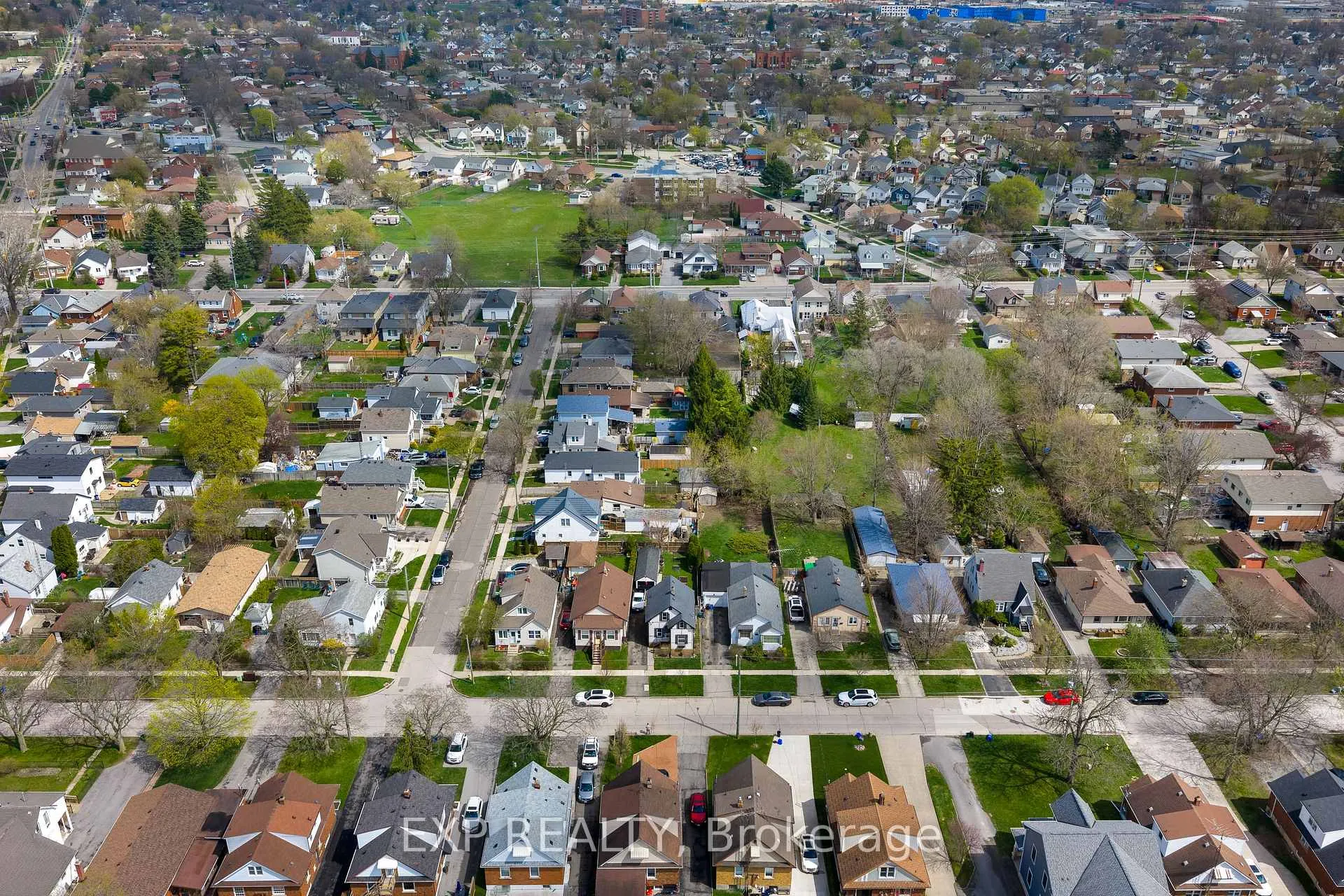 Photo 30 of 62 Rolls Avenue, St. Catharines, Fairview — HOMEH