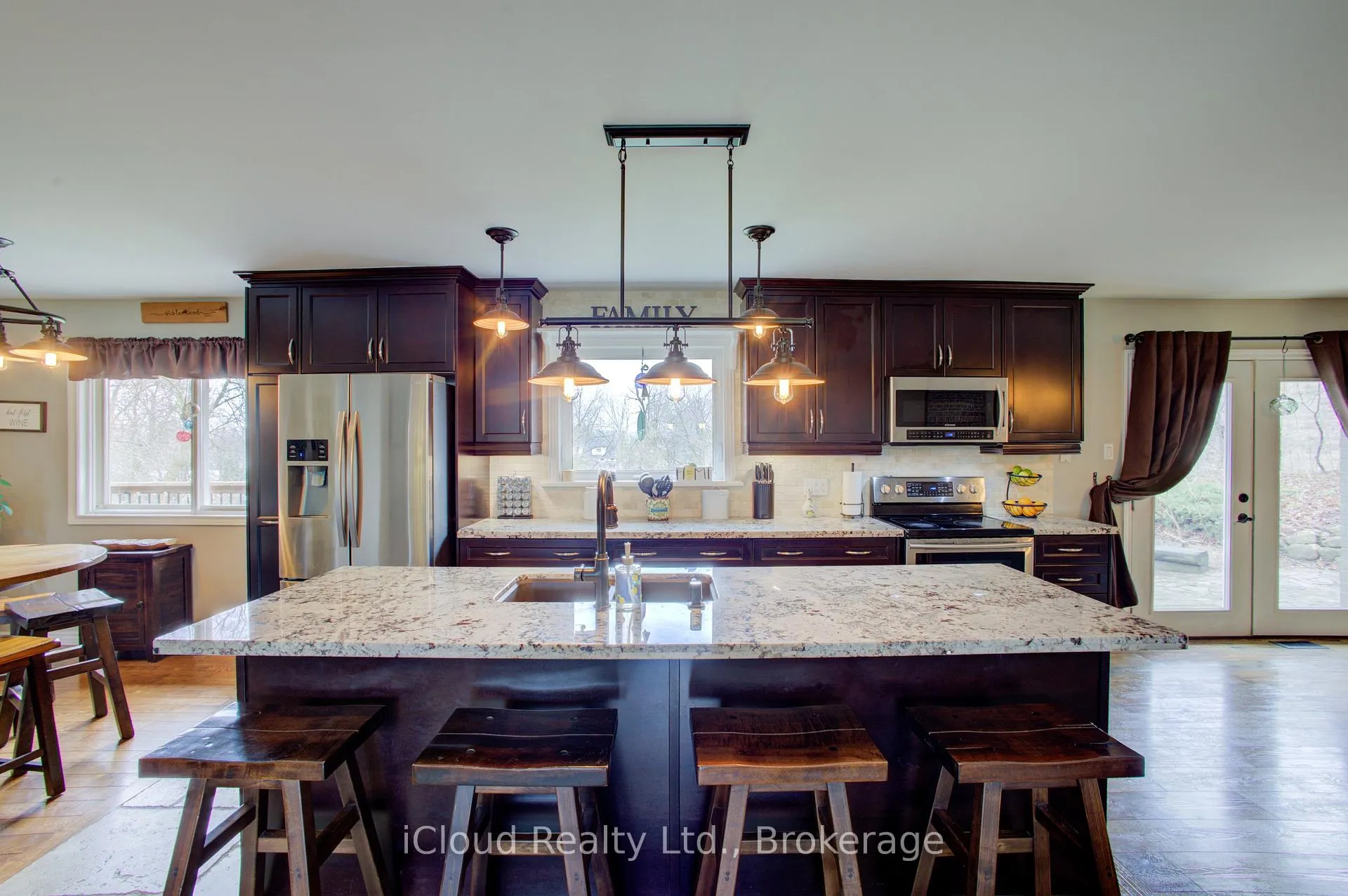 Photo 17 of 17 Agnes Street, Caledon, Alton — HOMEH
