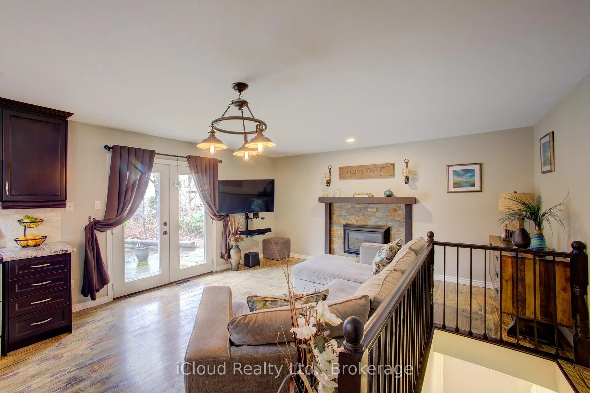 Photo 22 of 17 Agnes Street, Caledon, Alton — HOMEH