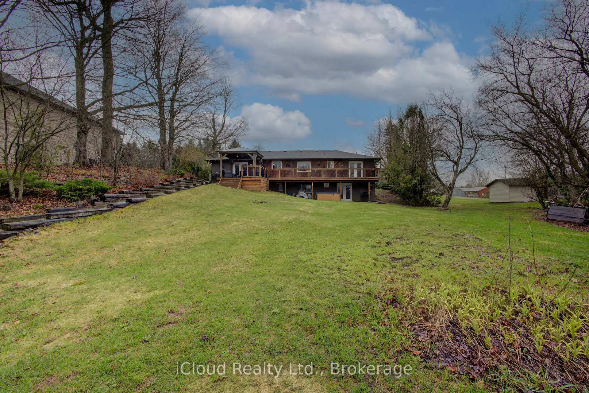 Photo 37 of 17 Agnes Street, Caledon, Alton — HOMEH