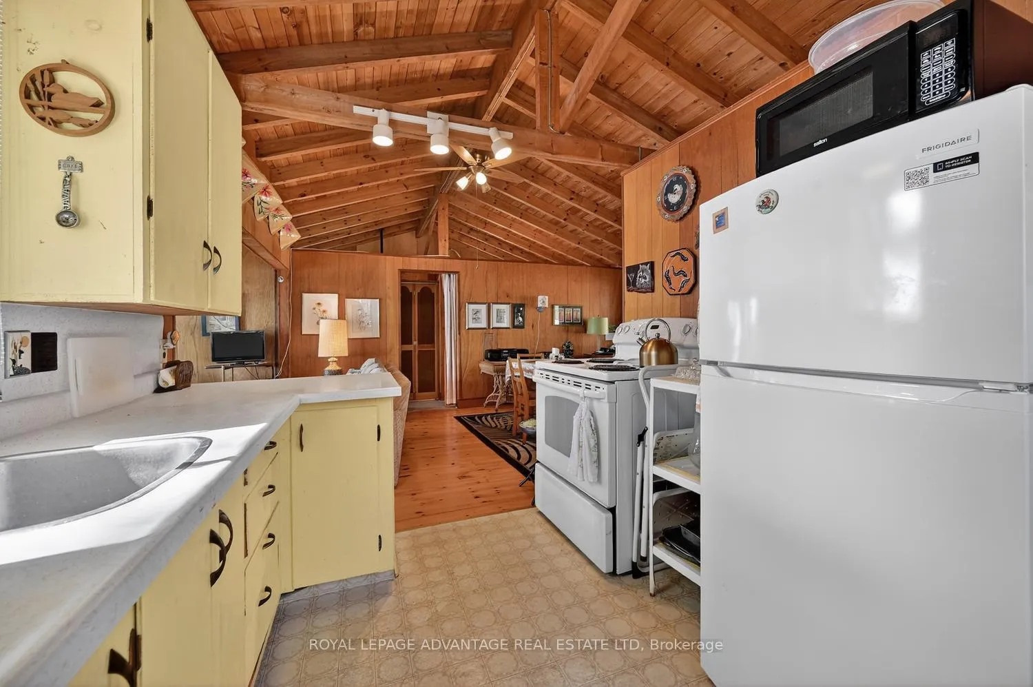 Photo 9 of 219 Hardy Lane, Tay Valley, Bathurst/Burgess & Sherbrooke (North Burgess) Twp — HOMEH