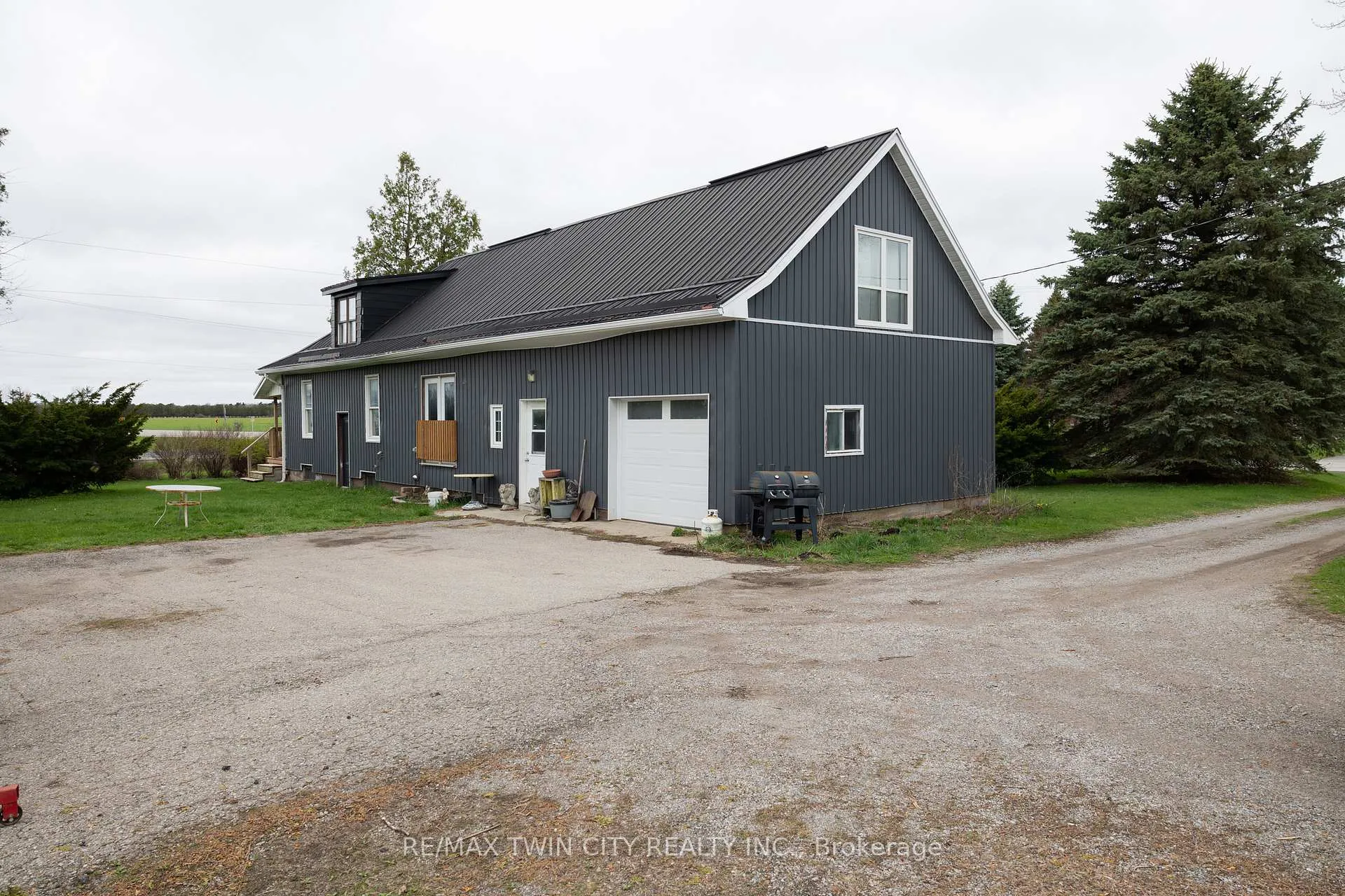 Photo 10 of 8 Conc. 8 Townsend, Norfolk, Townsend — HOMEH