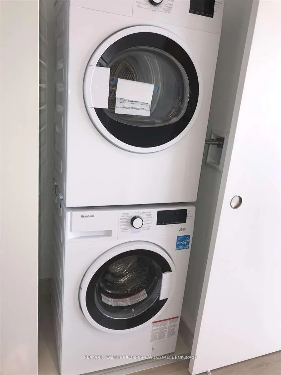Photo 9 of Unit 1204, 161 Roehampton Avenue, Toronto, Mount Pleasant West — HOMEH