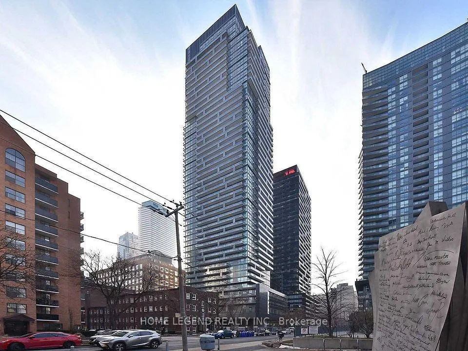 Photo 1 of Unit 706, 39 Roehampton Avenue, Toronto, Mount Pleasant West — HOMEH