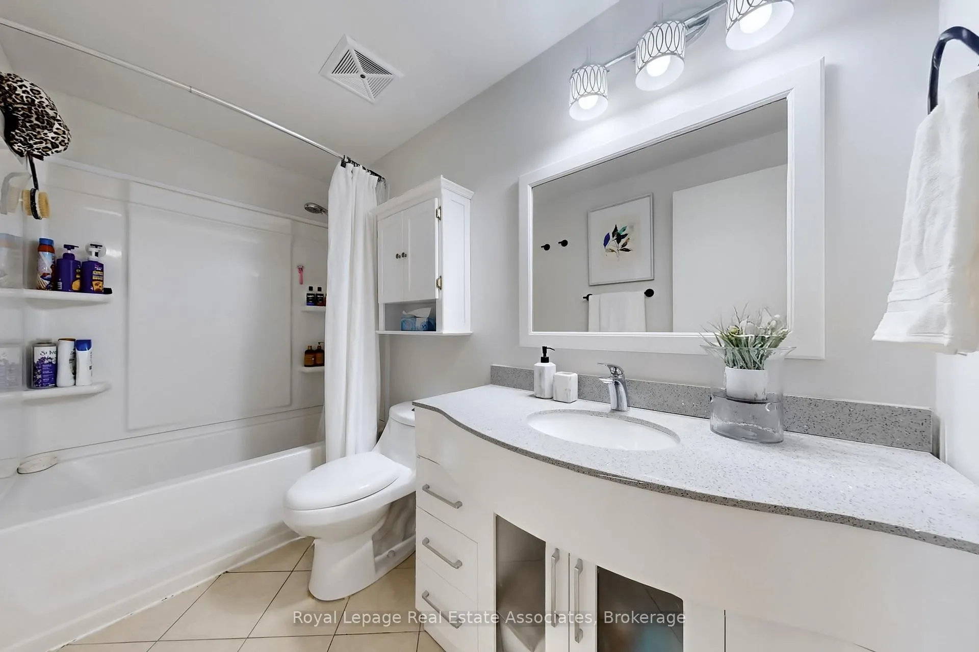 Photo 31 of 351 Ormond Drive, Oshawa, Samac — HOMEH