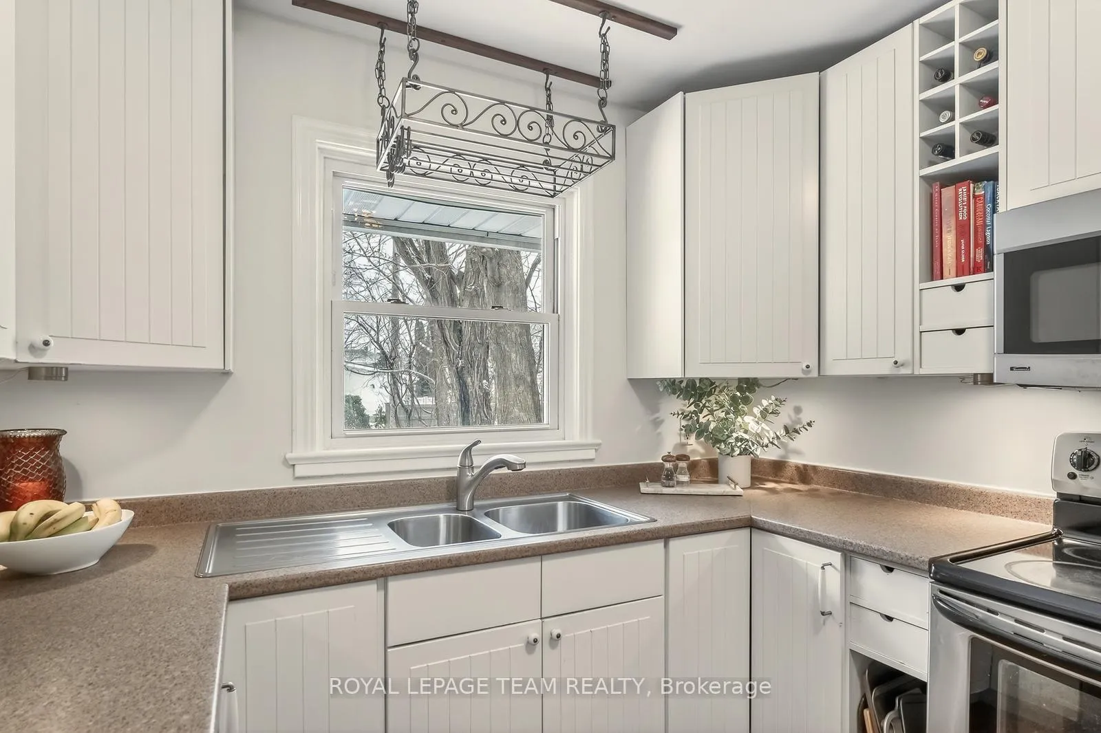 Photo 8 of 1314 Randall Avenue, Ottawa, Alta Vista — HOMEH