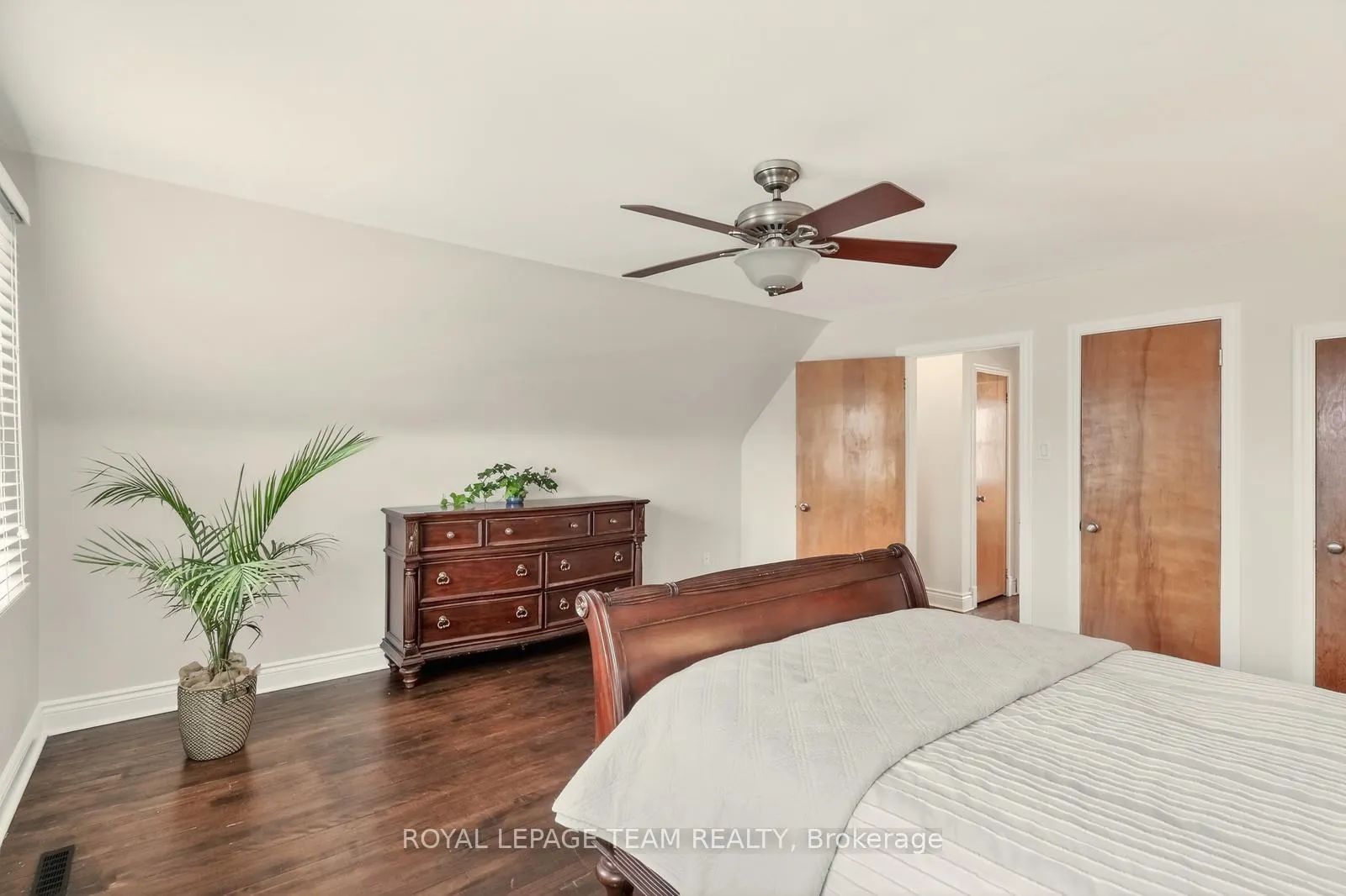Photo 15 of 1314 Randall Avenue, Ottawa, Alta Vista — HOMEH