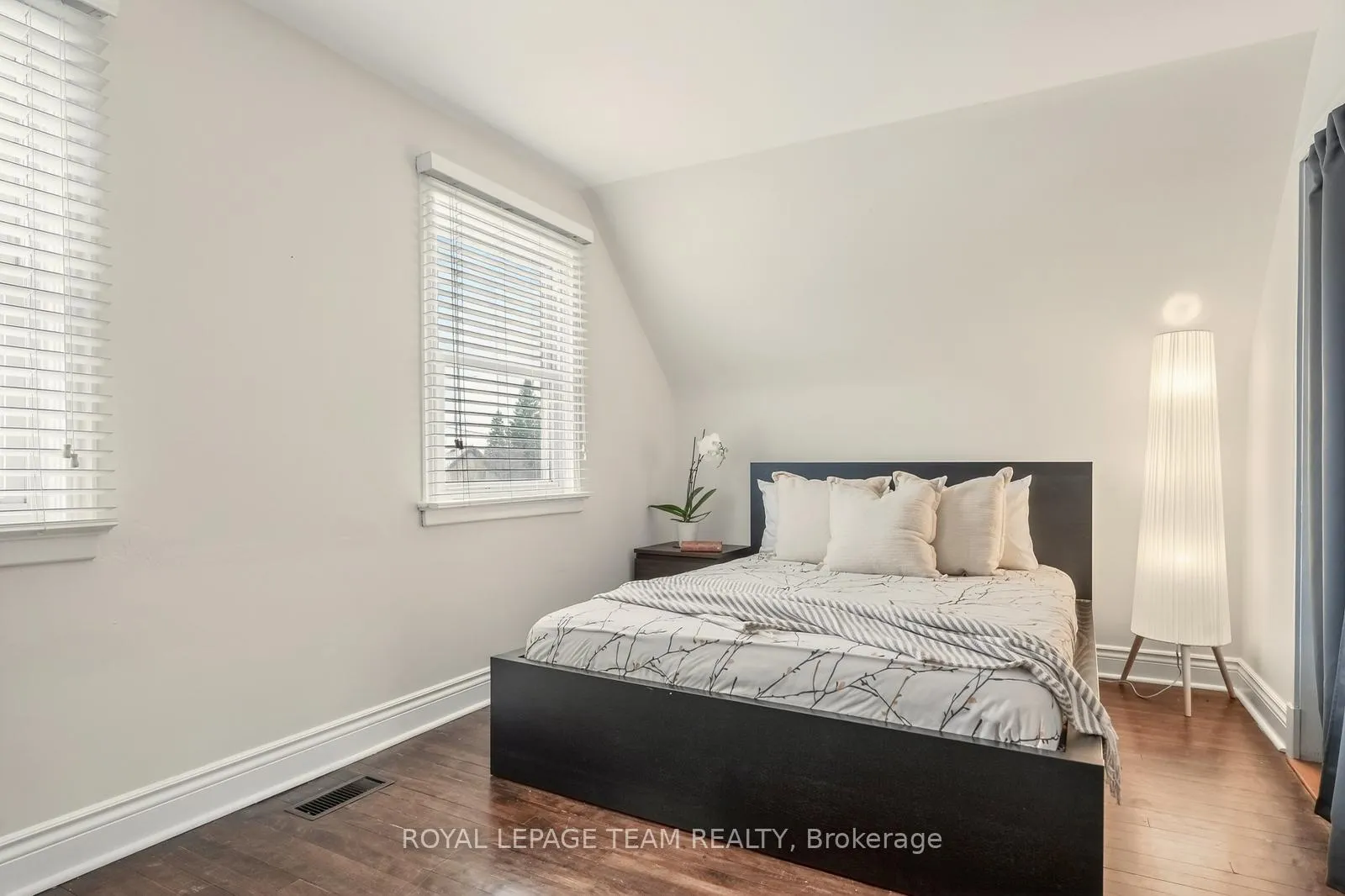 Photo 16 of 1314 Randall Avenue, Ottawa, Alta Vista — HOMEH