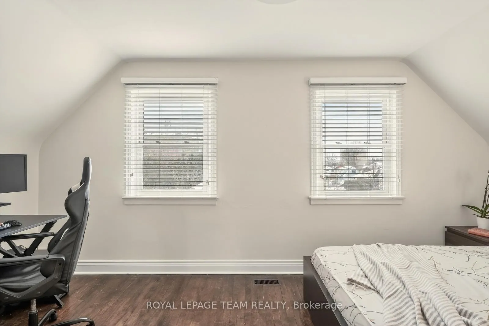 Photo 17 of 1314 Randall Avenue, Ottawa, Alta Vista — HOMEH