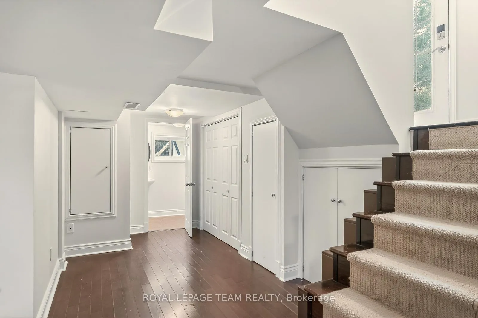 Photo 23 of 1314 Randall Avenue, Ottawa, Alta Vista — HOMEH