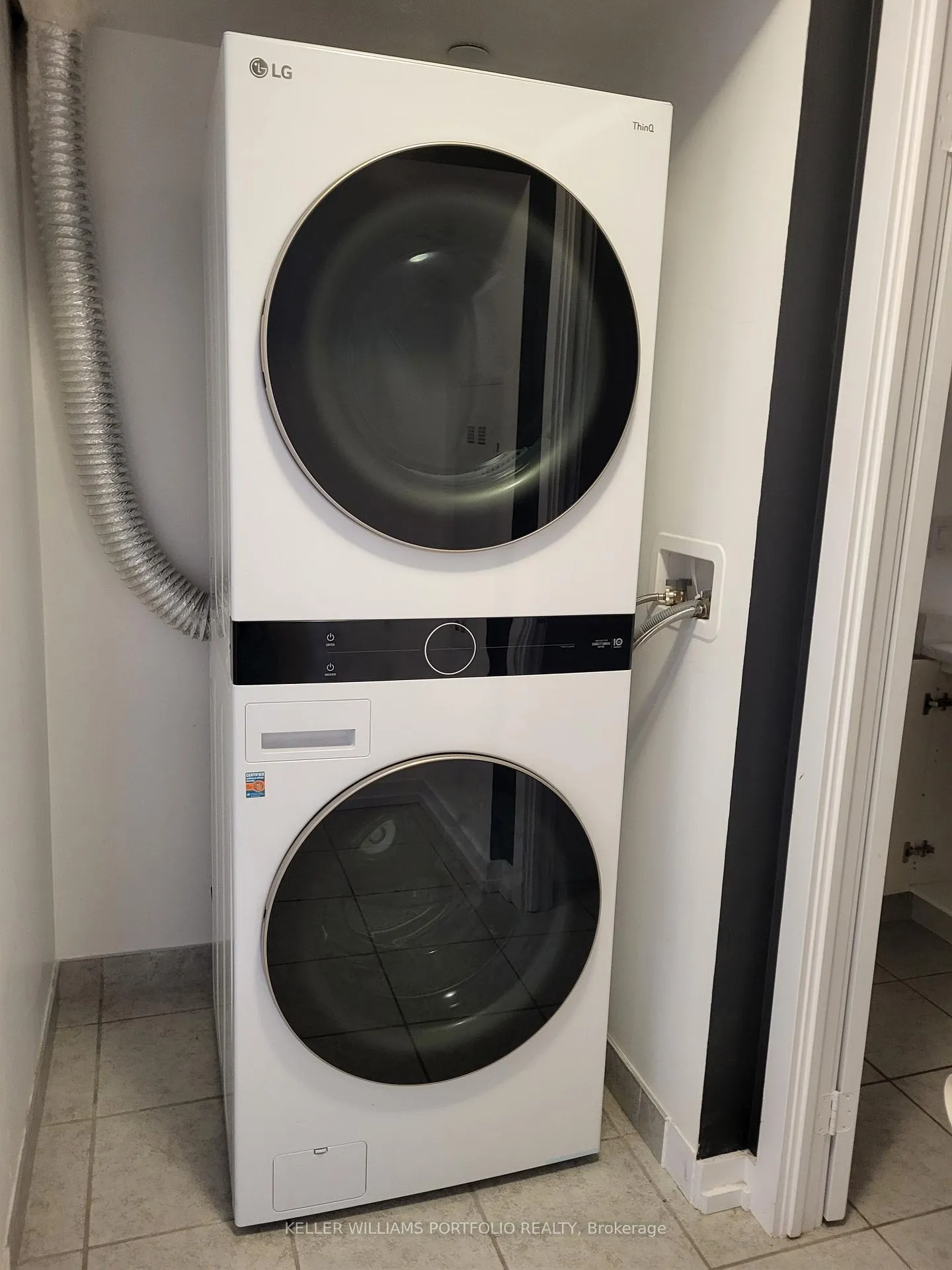 Photo 6 of Unit 1013, 8 Trent Avenue, Toronto, East End-Danforth — HOMEH