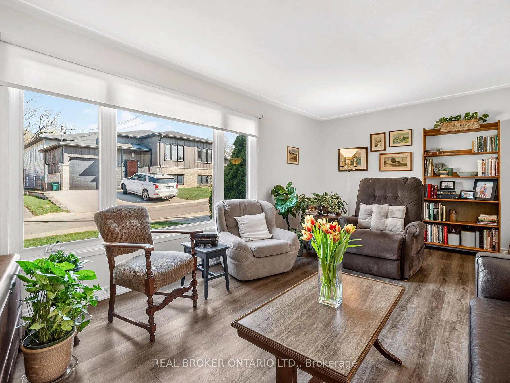 Photo 5 of 4246 Academy Street, Lincoln, Beamsville — HOMEH