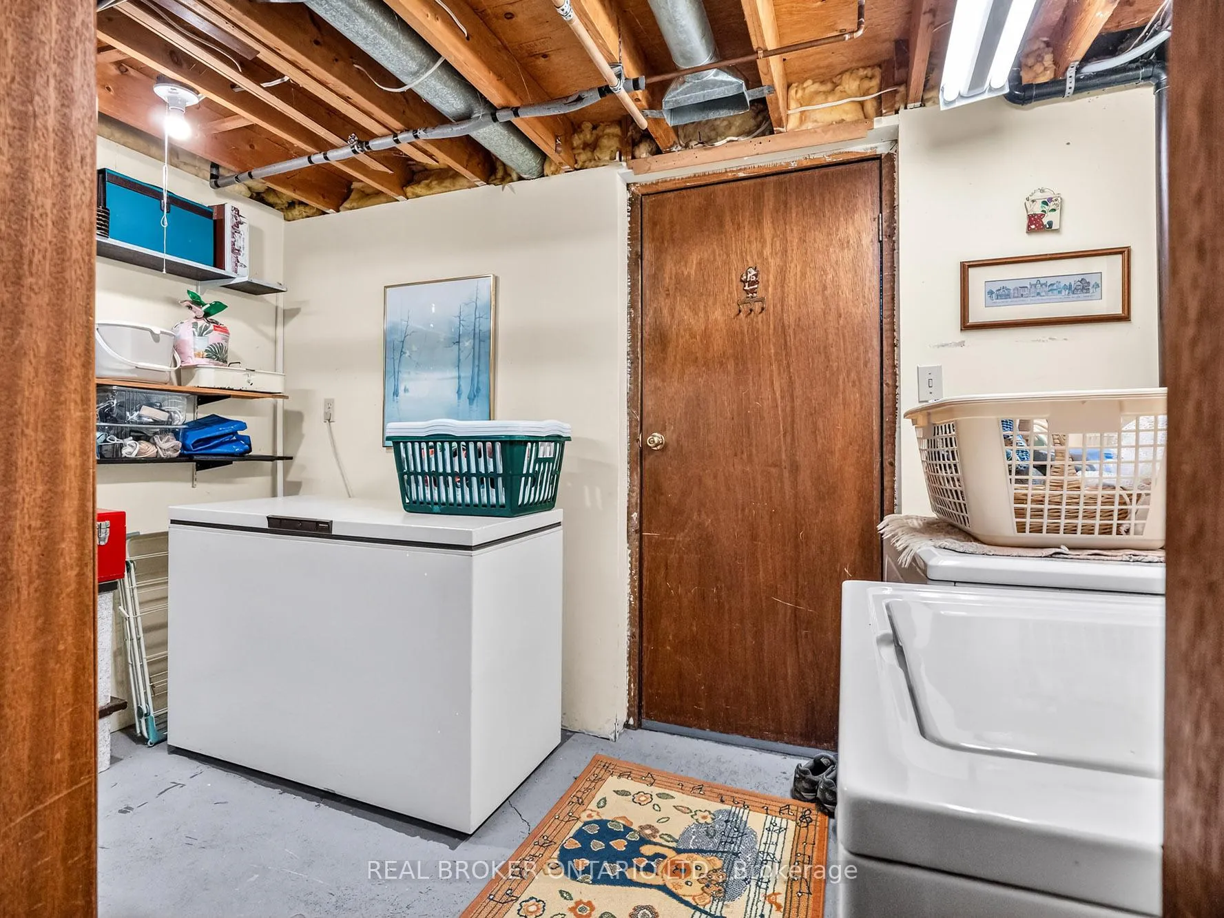 Photo 17 of 4246 Academy Street, Lincoln, Beamsville — HOMEH